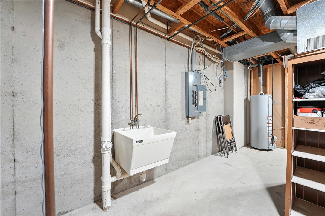 4221 E Hamilton Avenue 7