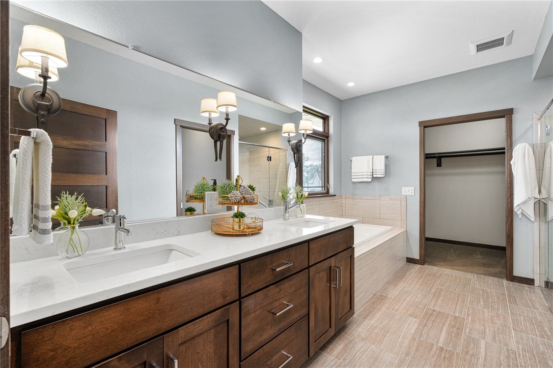 2037 St Andrews Drive