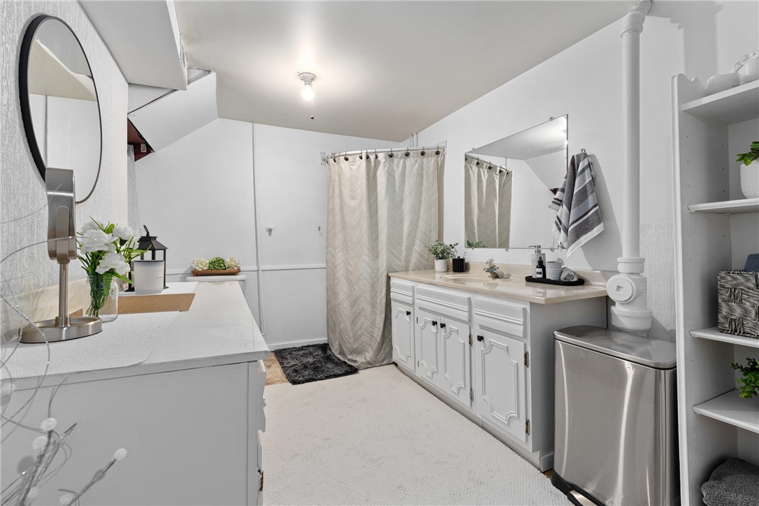 1516 Mitscher Avenue