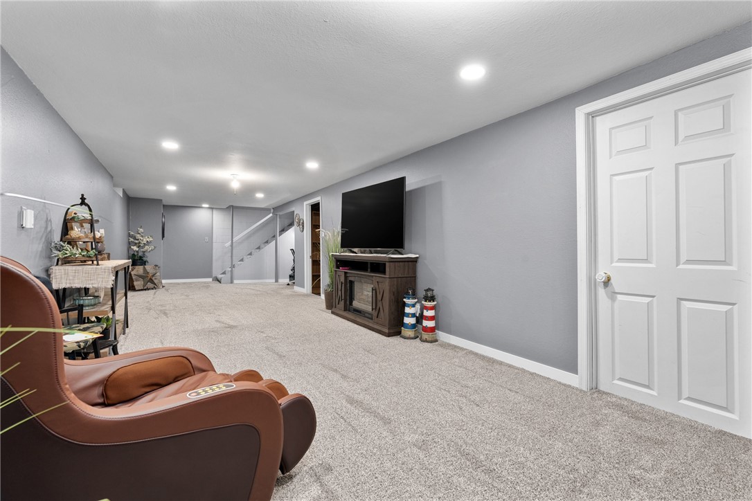 1516 Mitscher Avenue