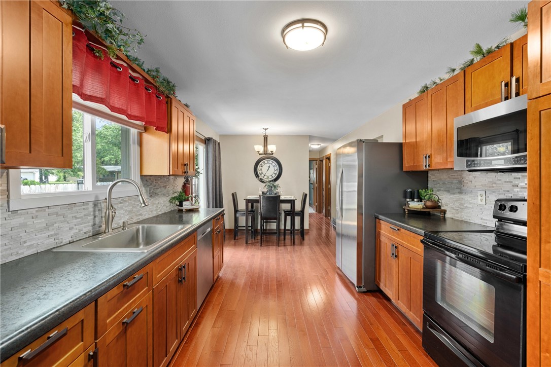 1516 Mitscher Avenue