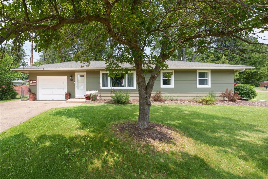 1516 Mitscher Avenue