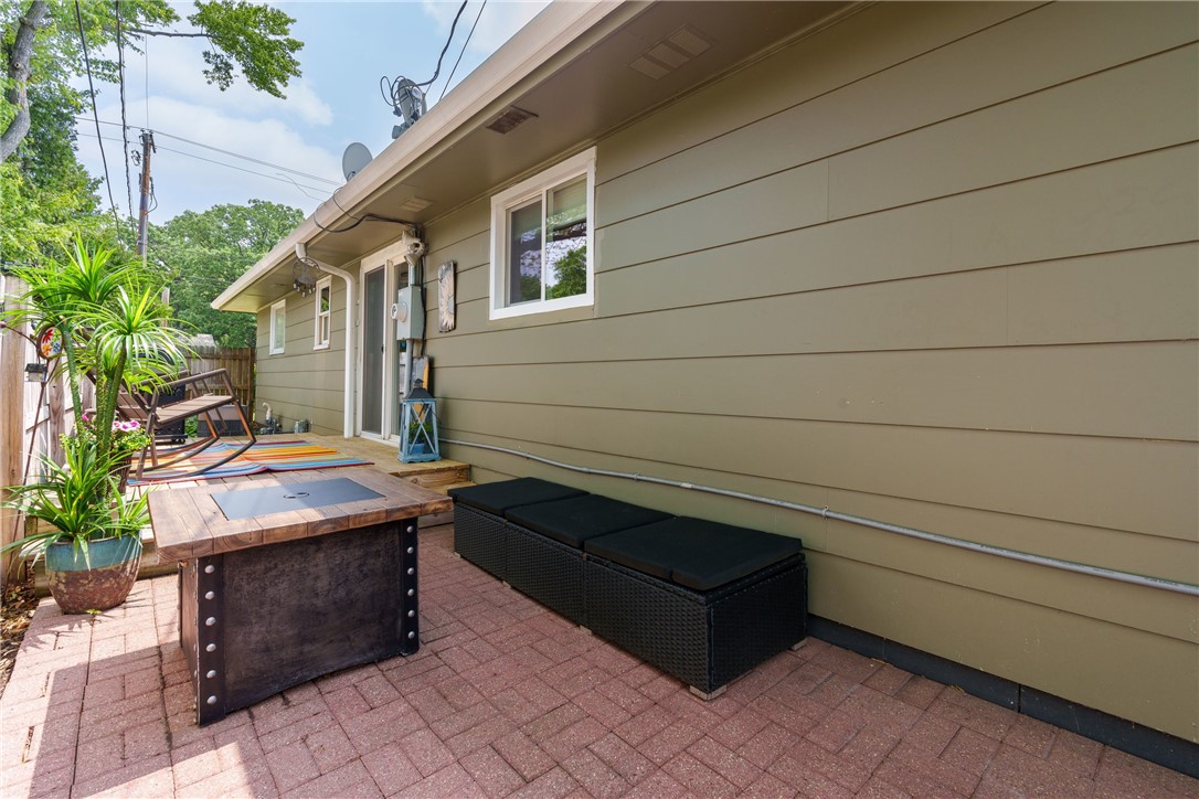 1516 Mitscher Avenue