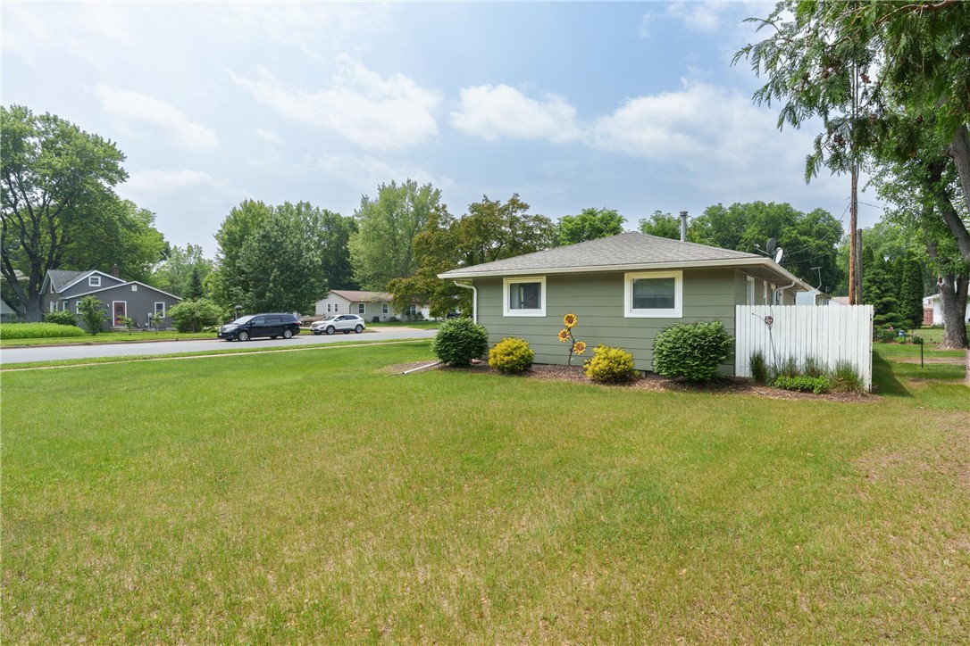 1516 Mitscher Avenue