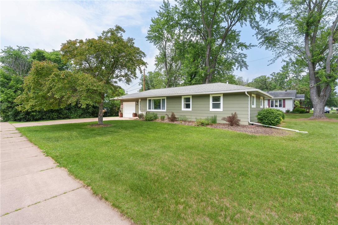 1516 Mitscher Avenue