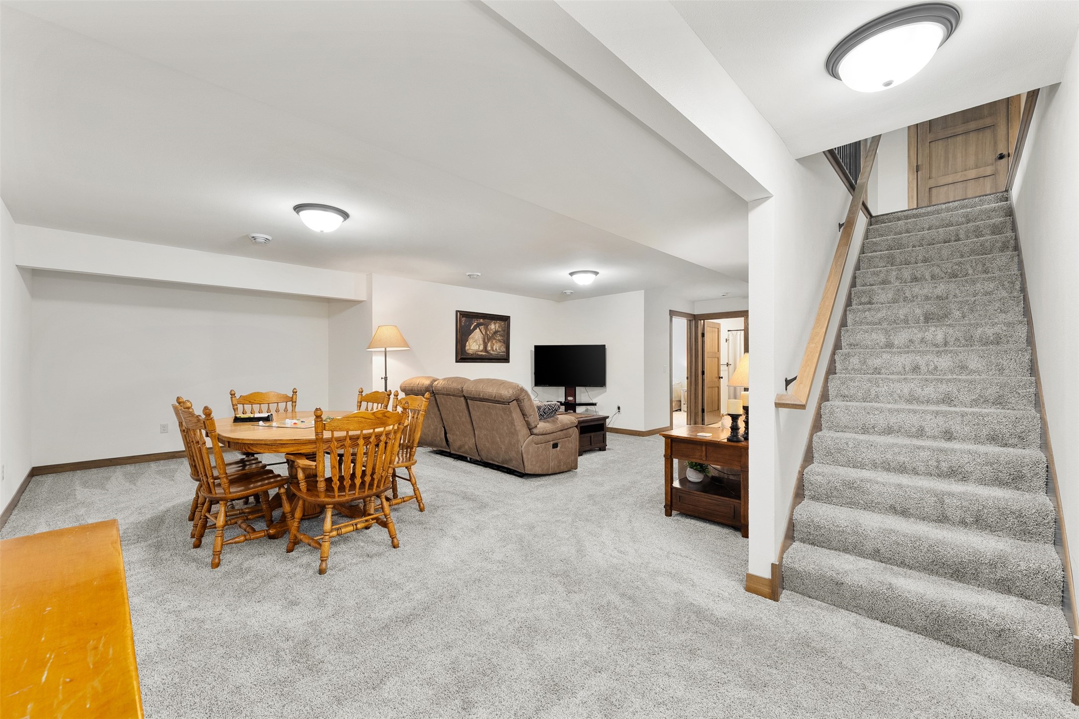 504 Hagman Street 26