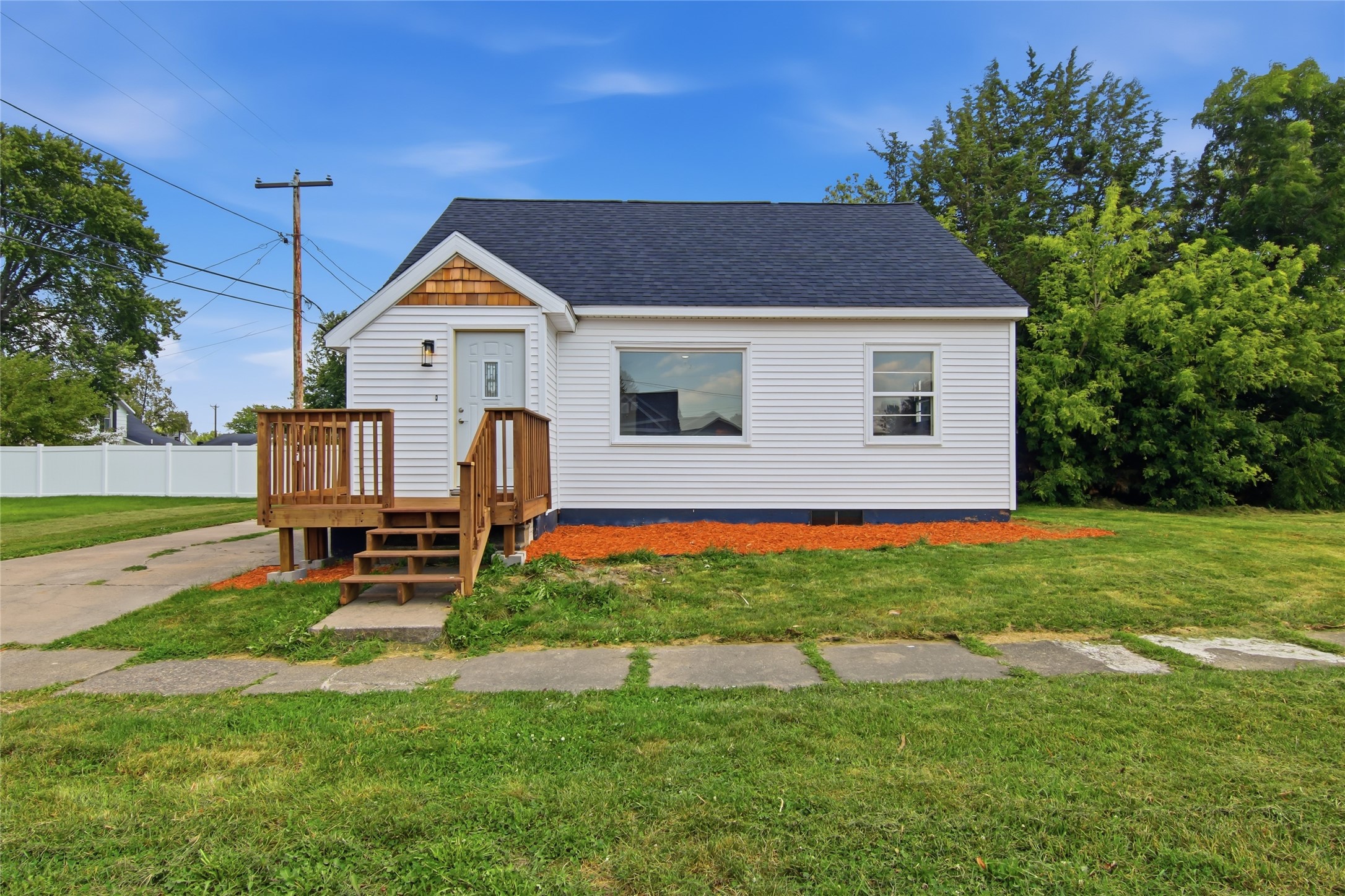 124 S Victory Street