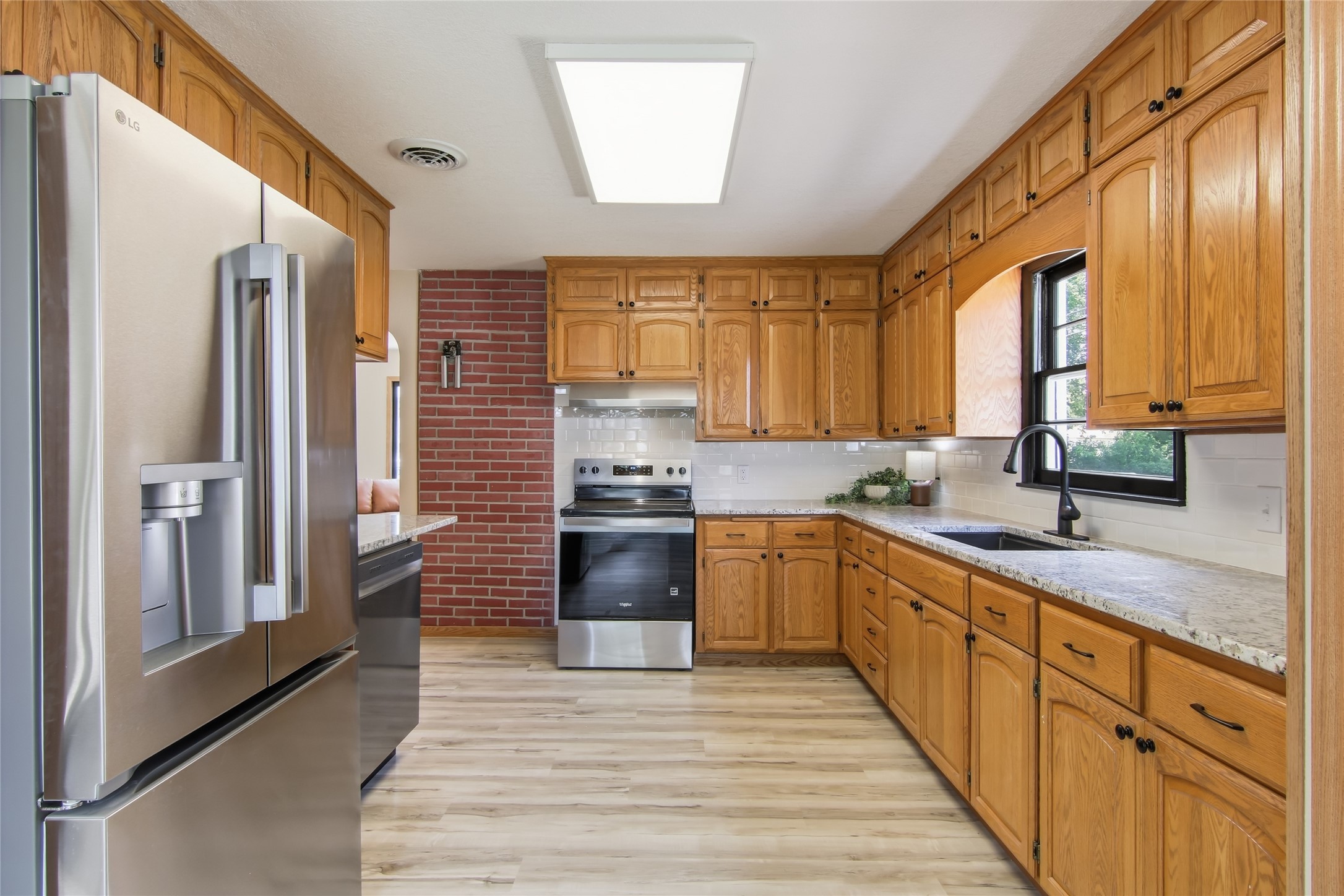 124 S Victory Street