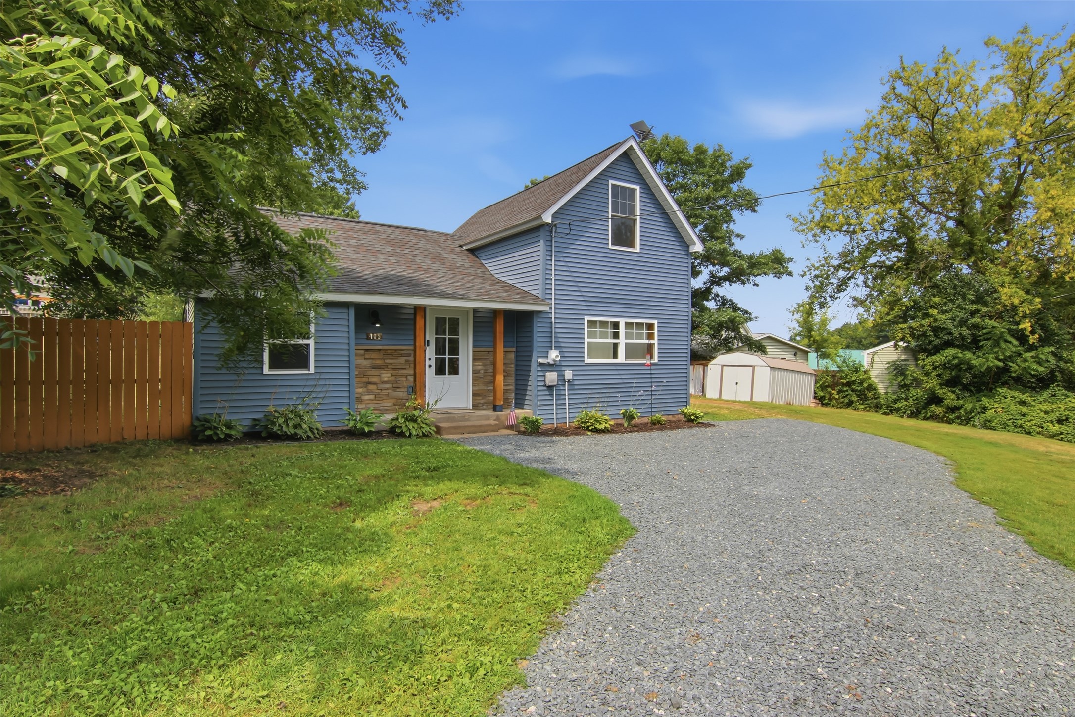 405 2nd Avenue W