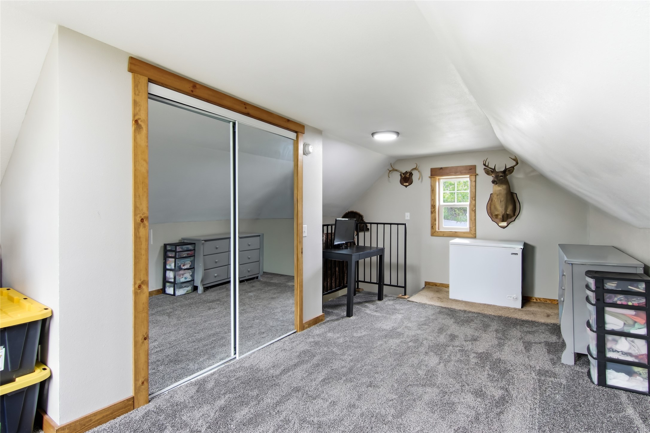 405 2nd Avenue W