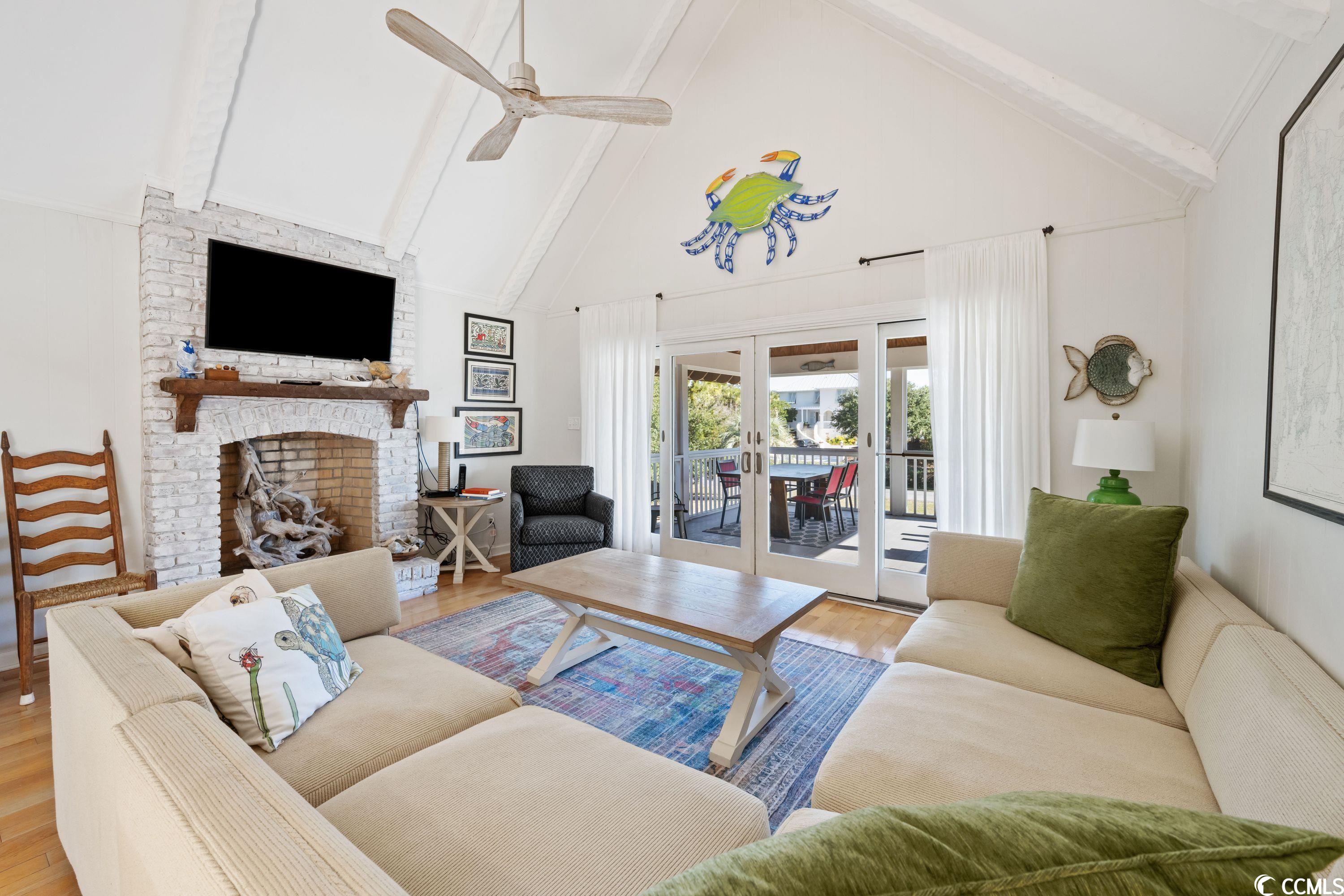 124 Pioneer Loop