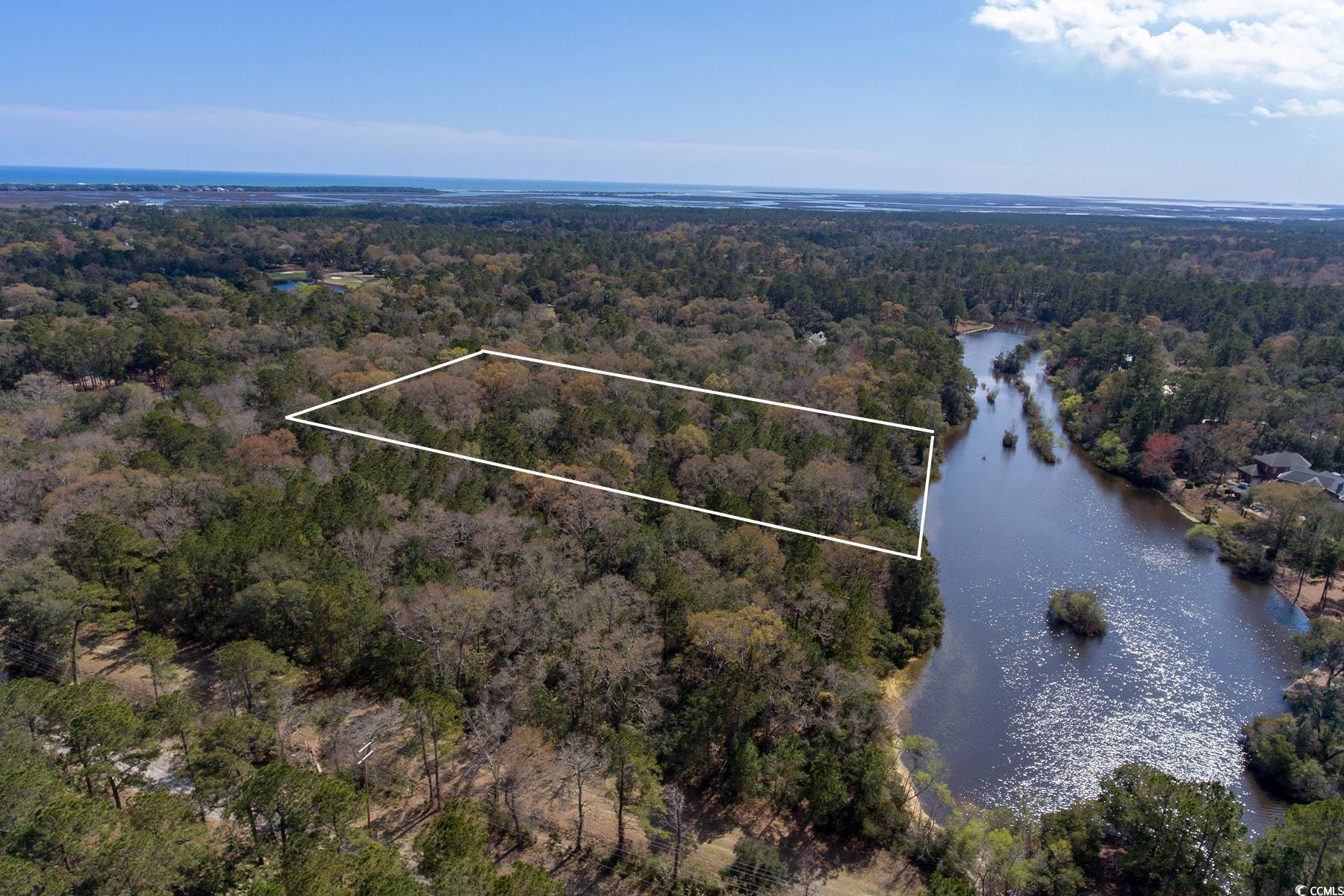 Lot 1A+1B Wallace Pate Dr.