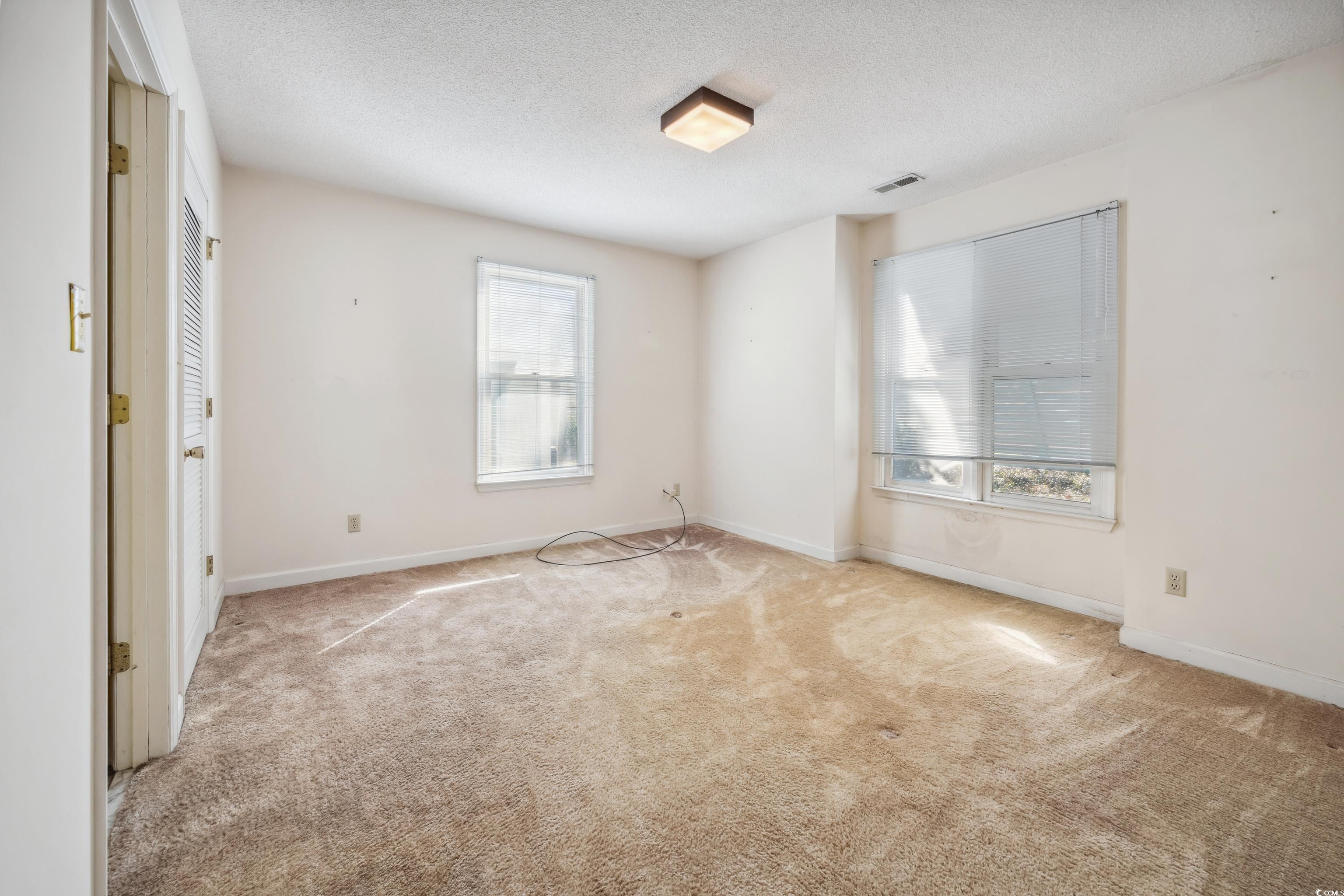 560 Aspen Loop