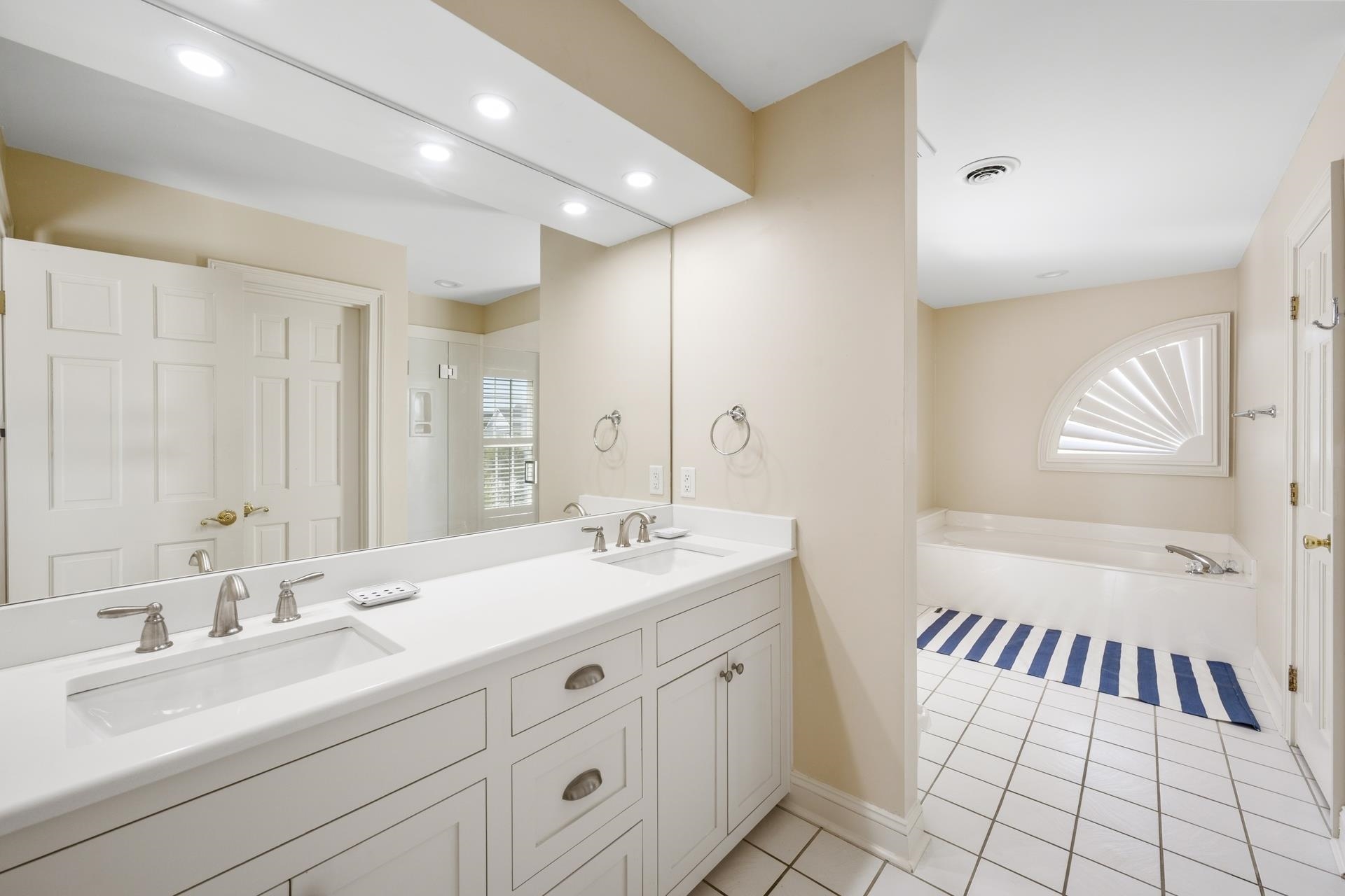 324 Sea Oats Circle