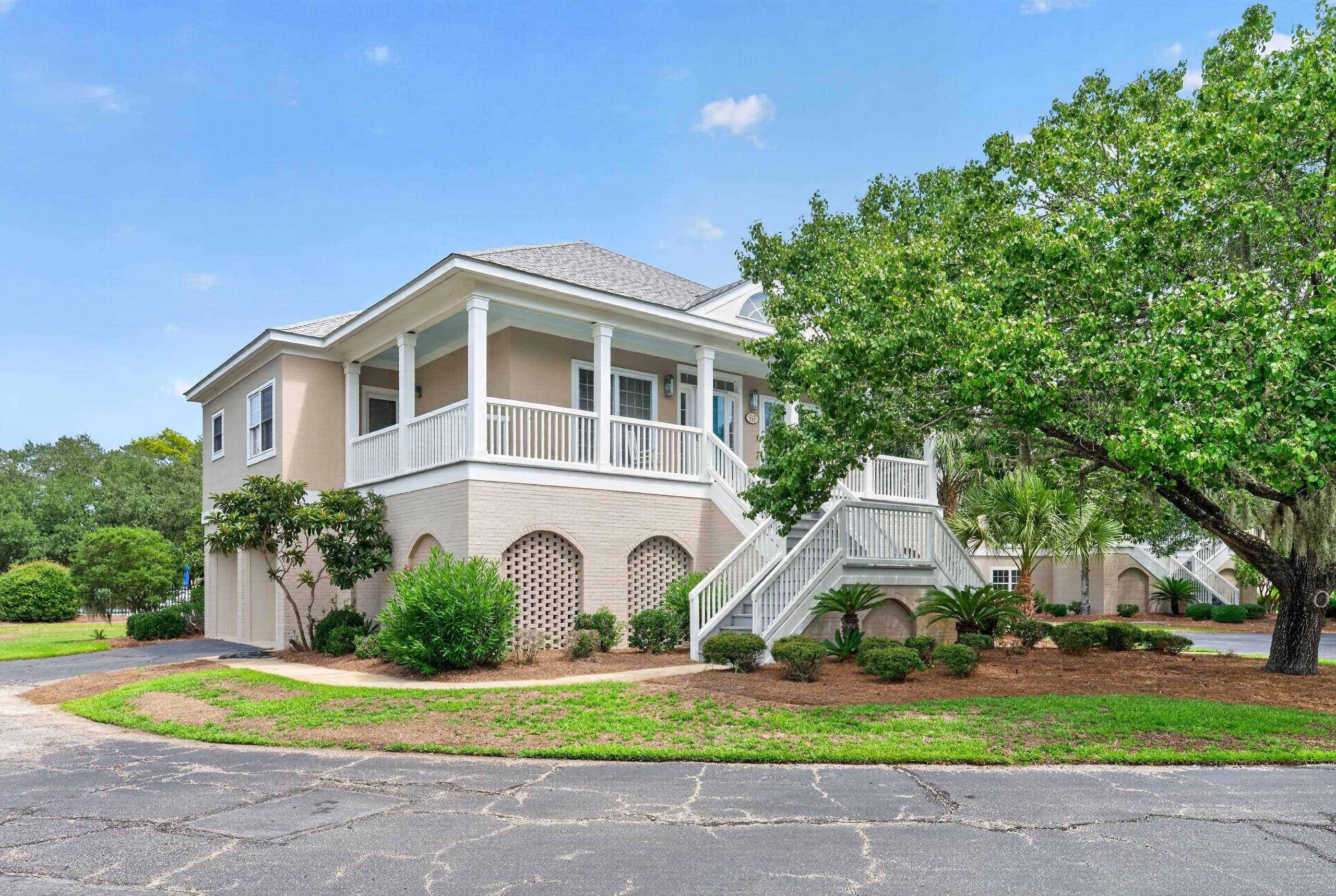 737 Bonnyneck Dr. Unit: 26