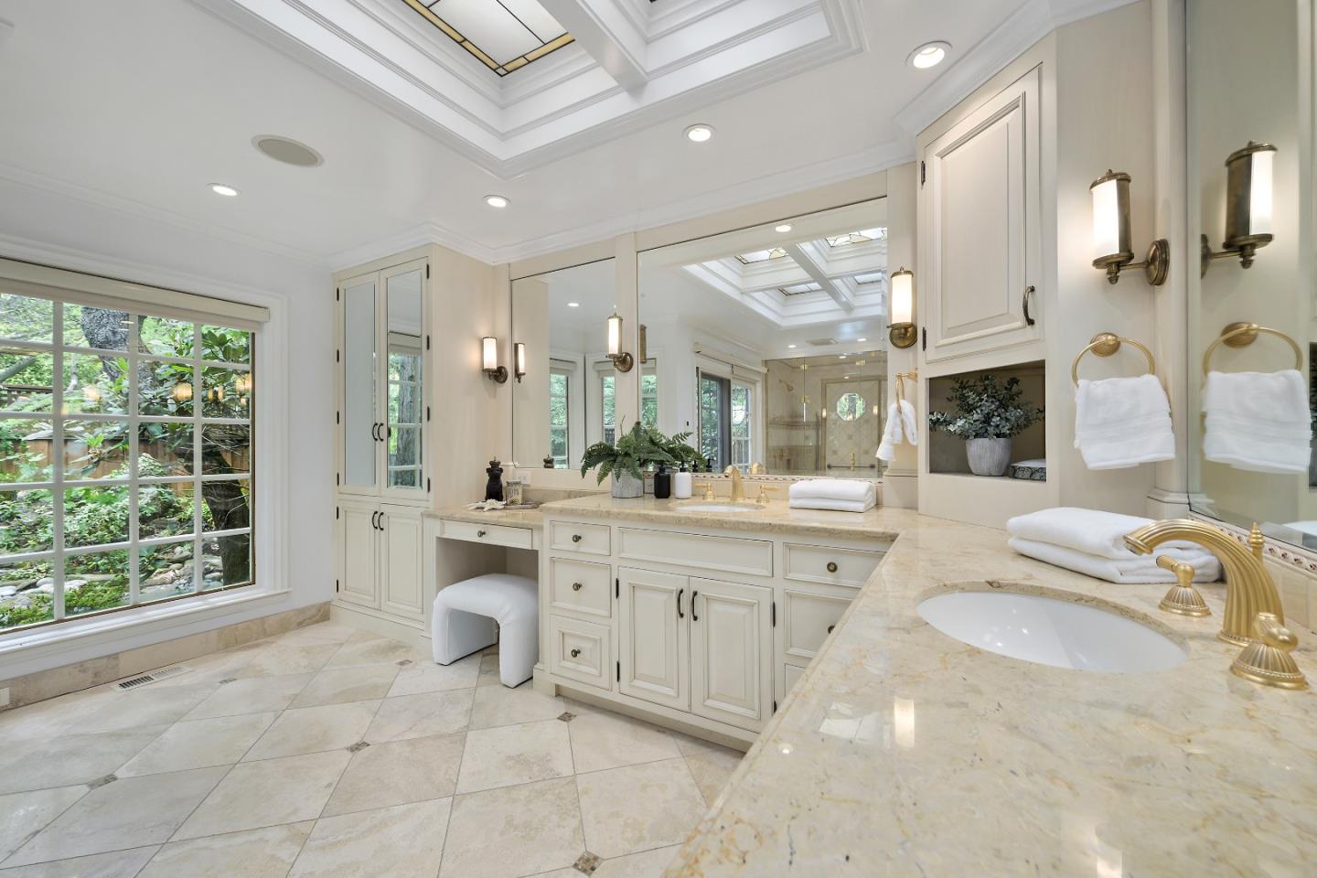 18586 Rancho Las Cimas WAY