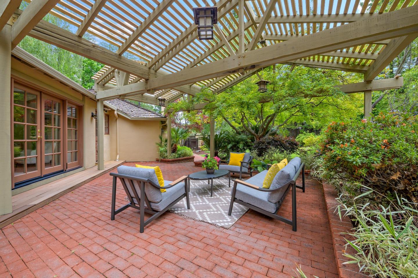 18586 Rancho Las Cimas WAY