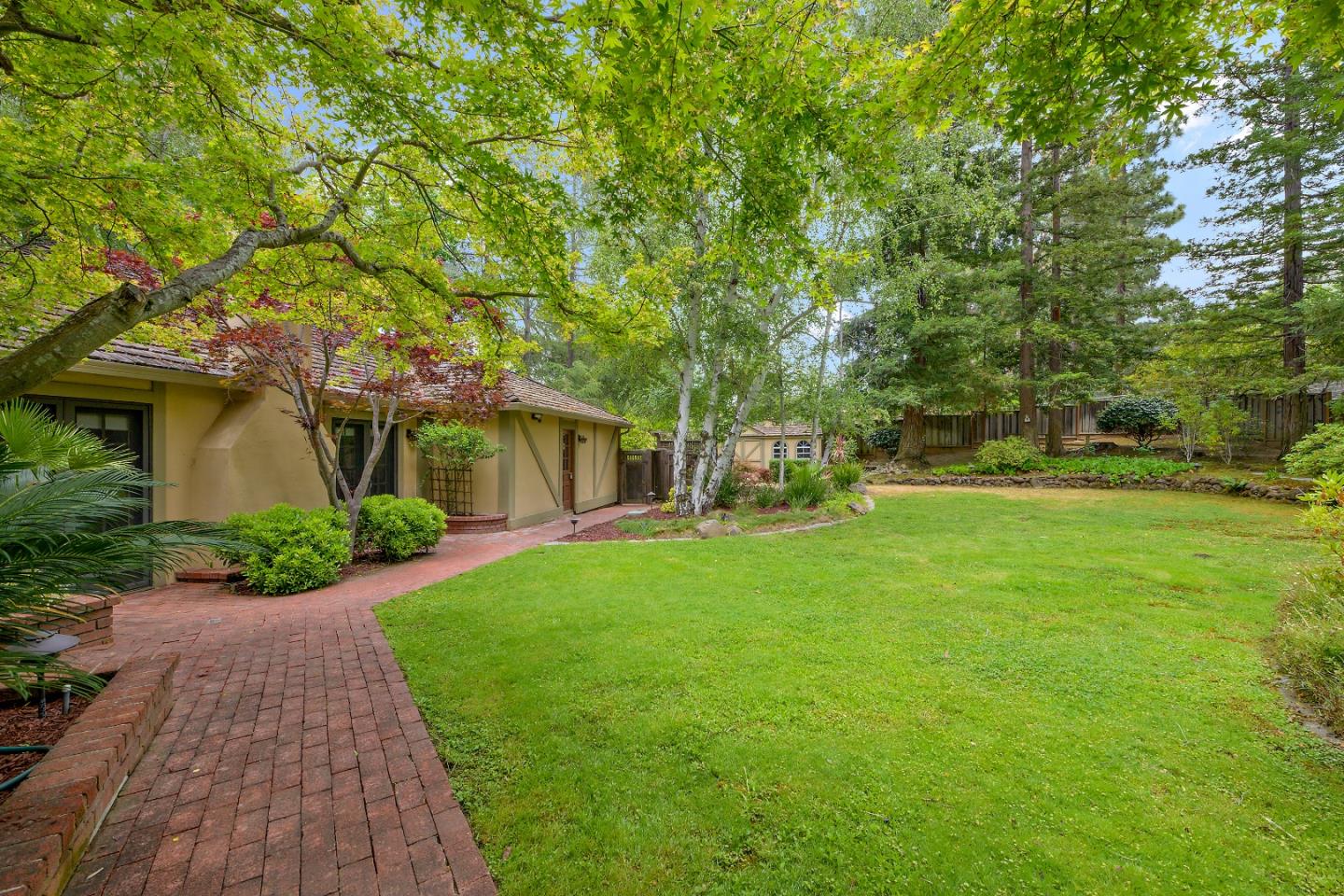 18586 Rancho Las Cimas WAY