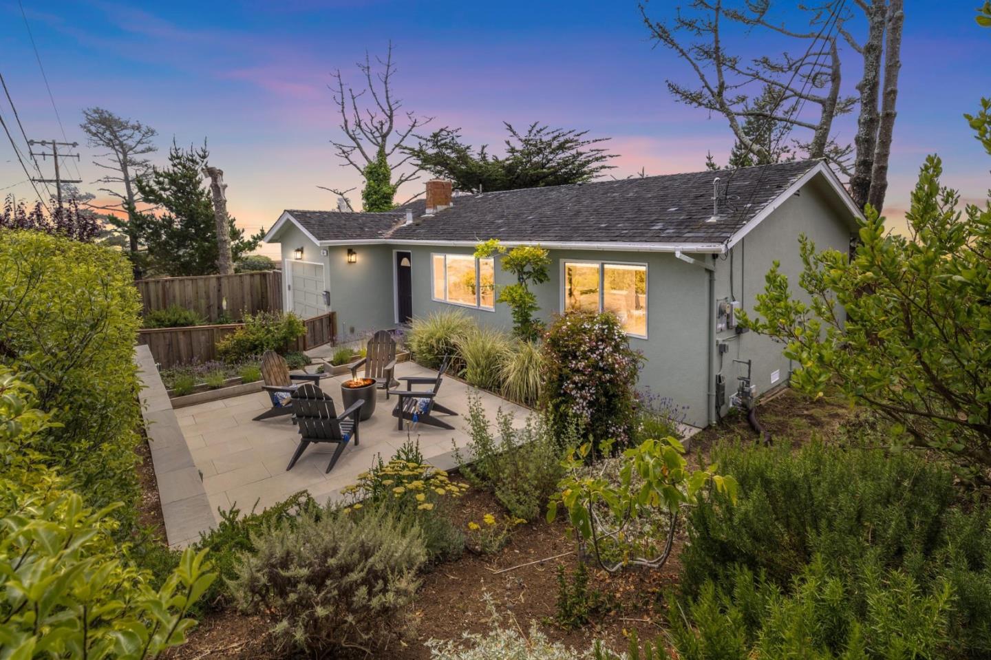 574 Heathcliff DR