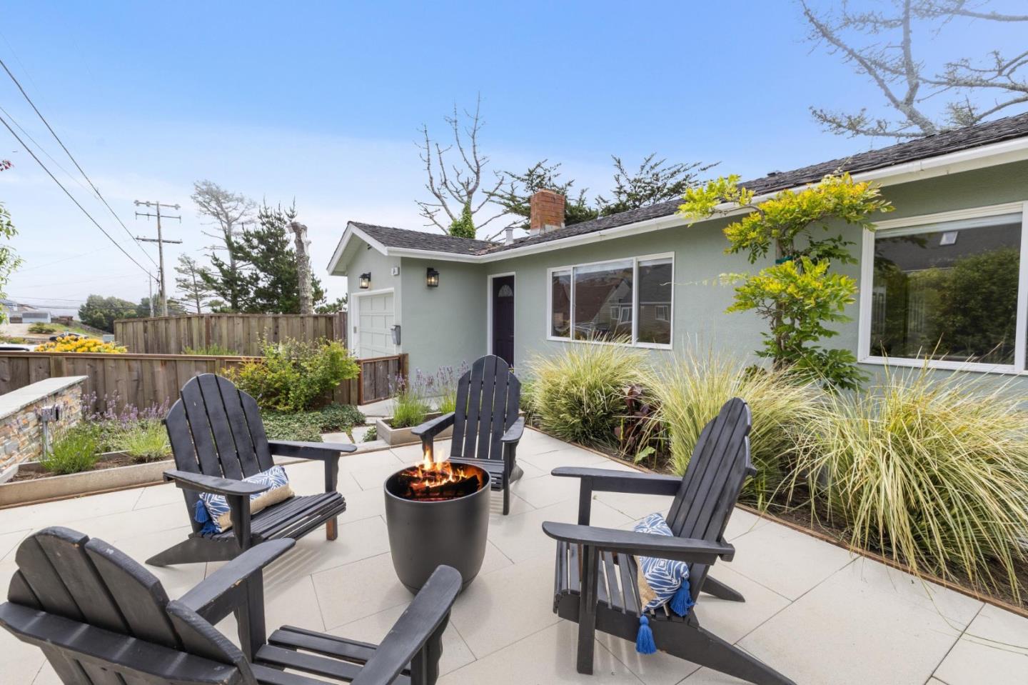 574 Heathcliff DR