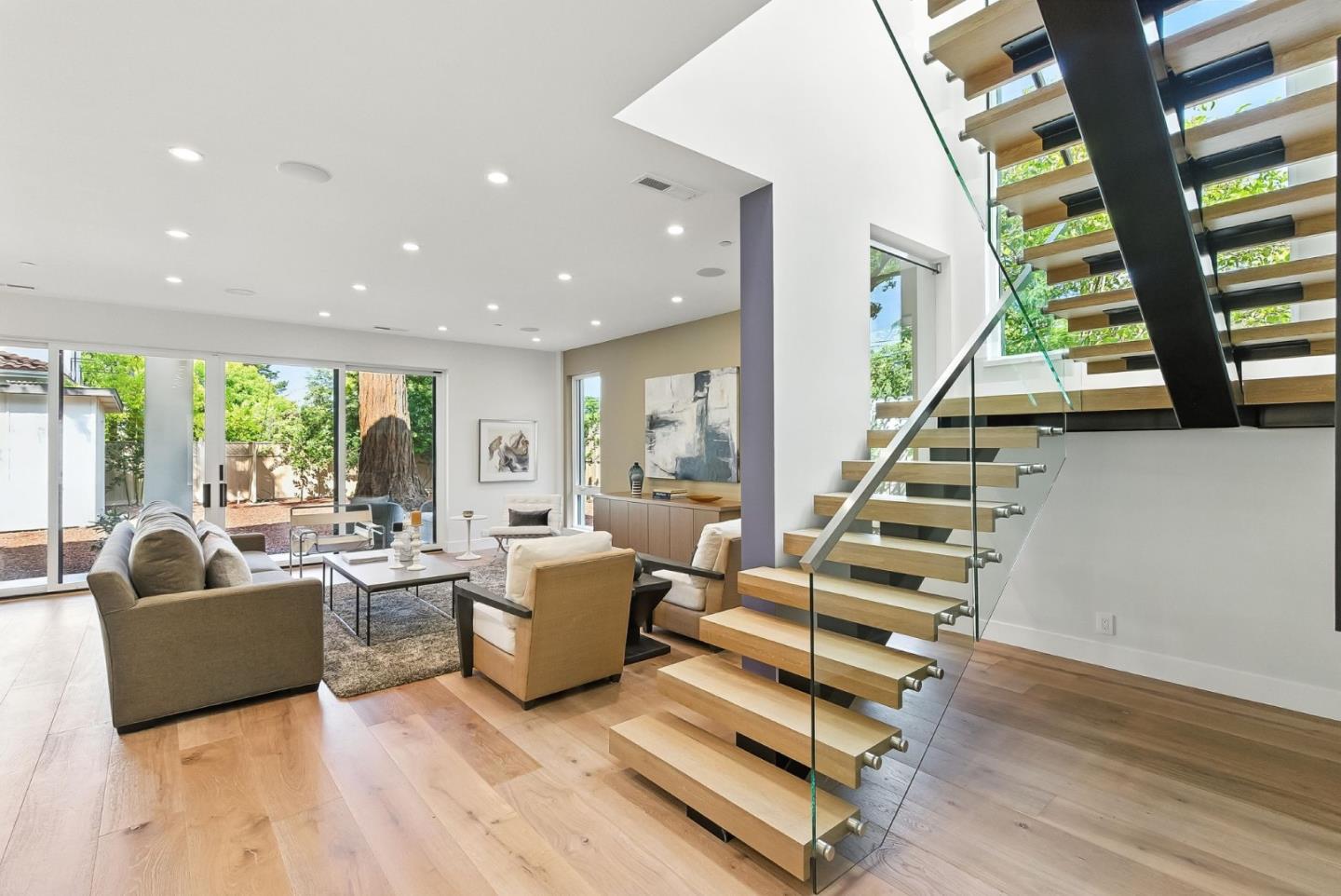 2200 Saint Francis Drive