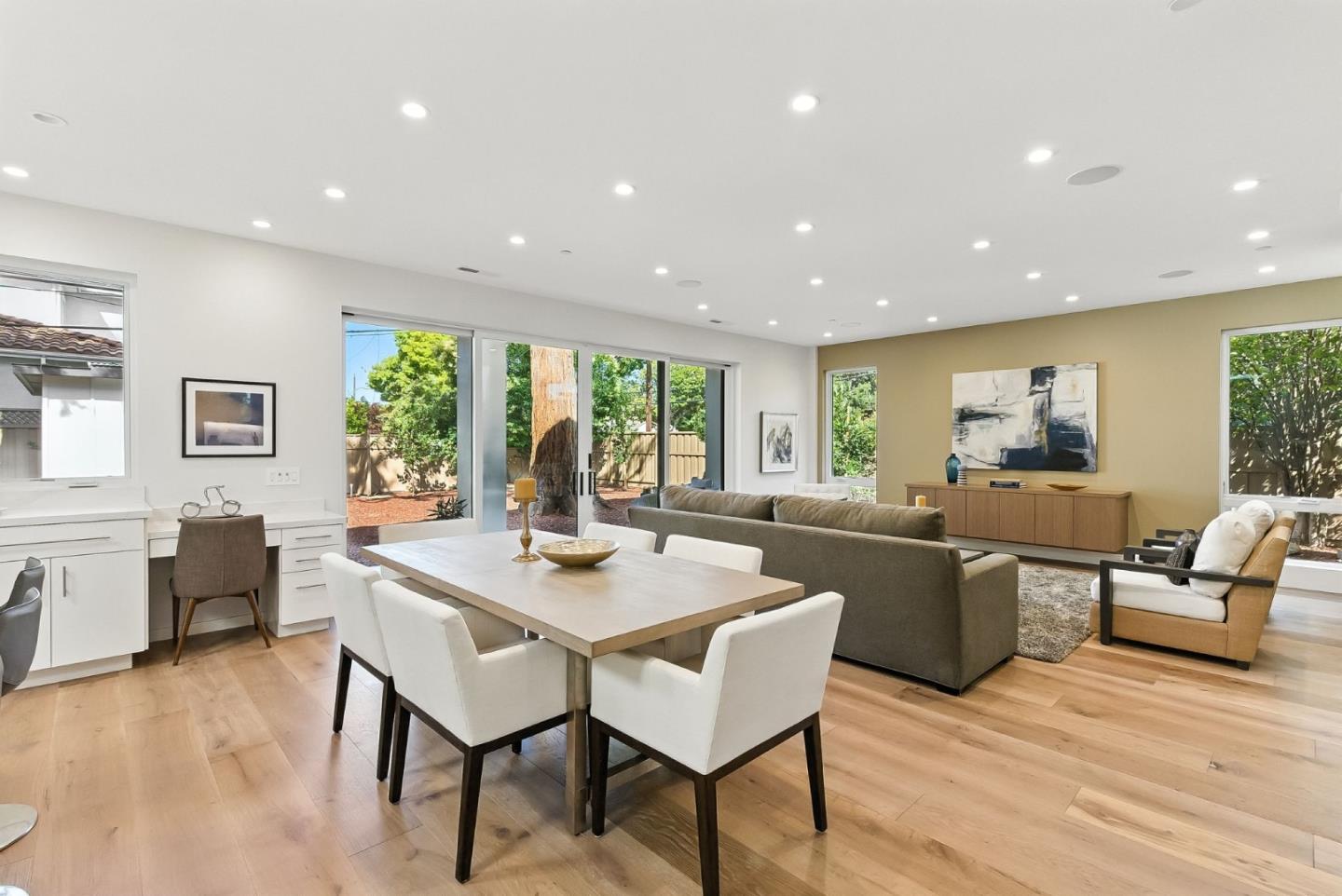 2200 Saint Francis Drive