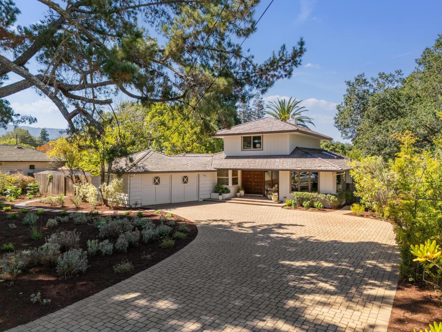 130 Garland Way