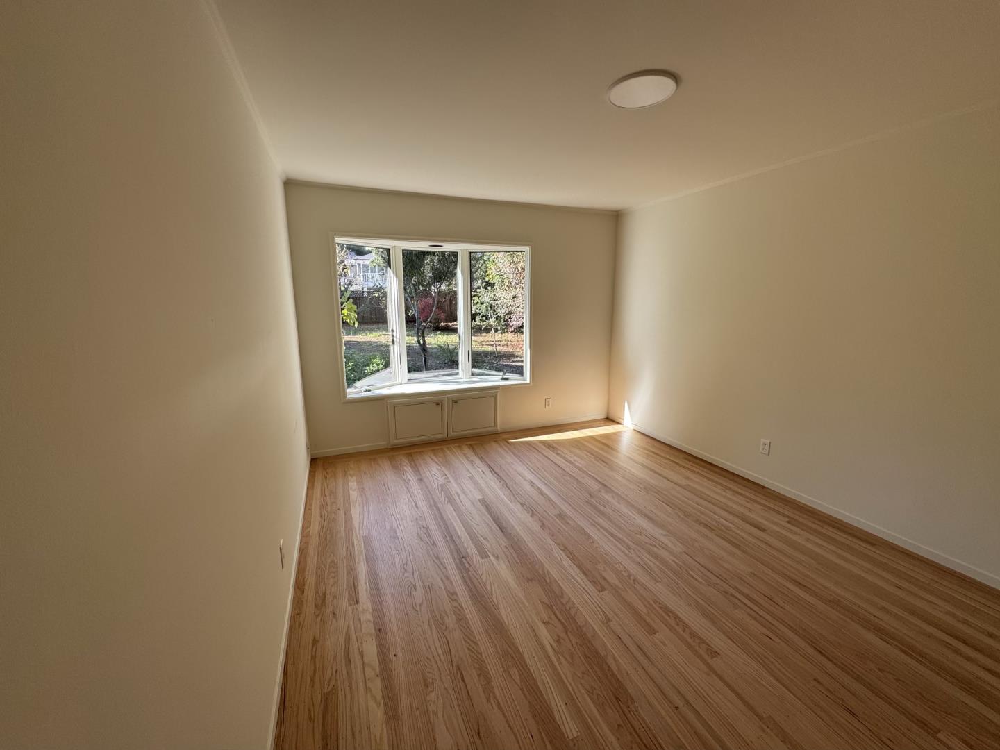 130 Garland Way