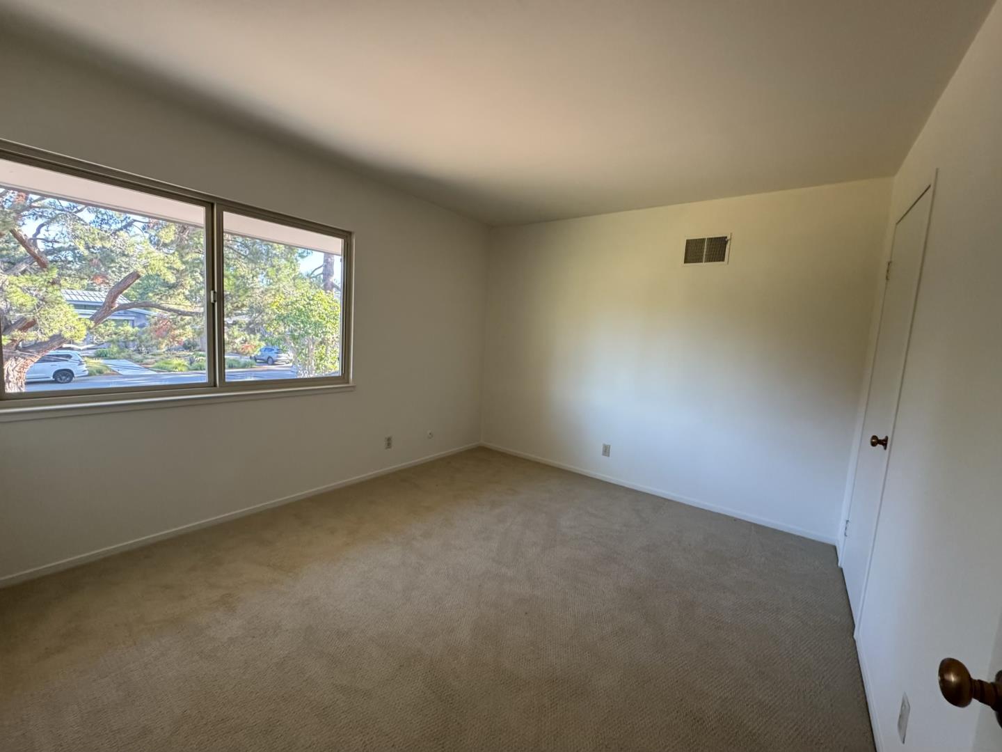 130 Garland Way
