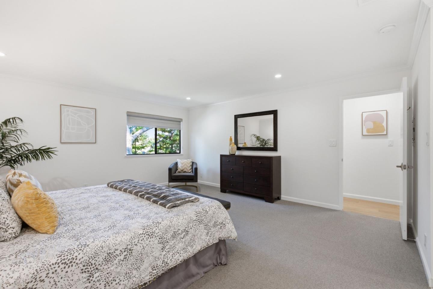 226 West Edith Avenue 33