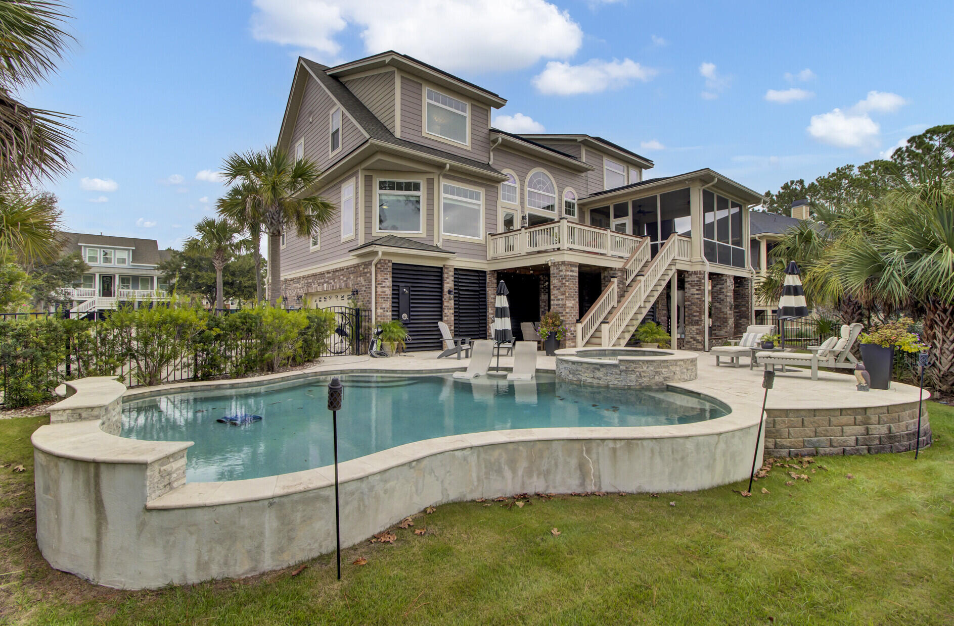 2104 Breezy Point Drive