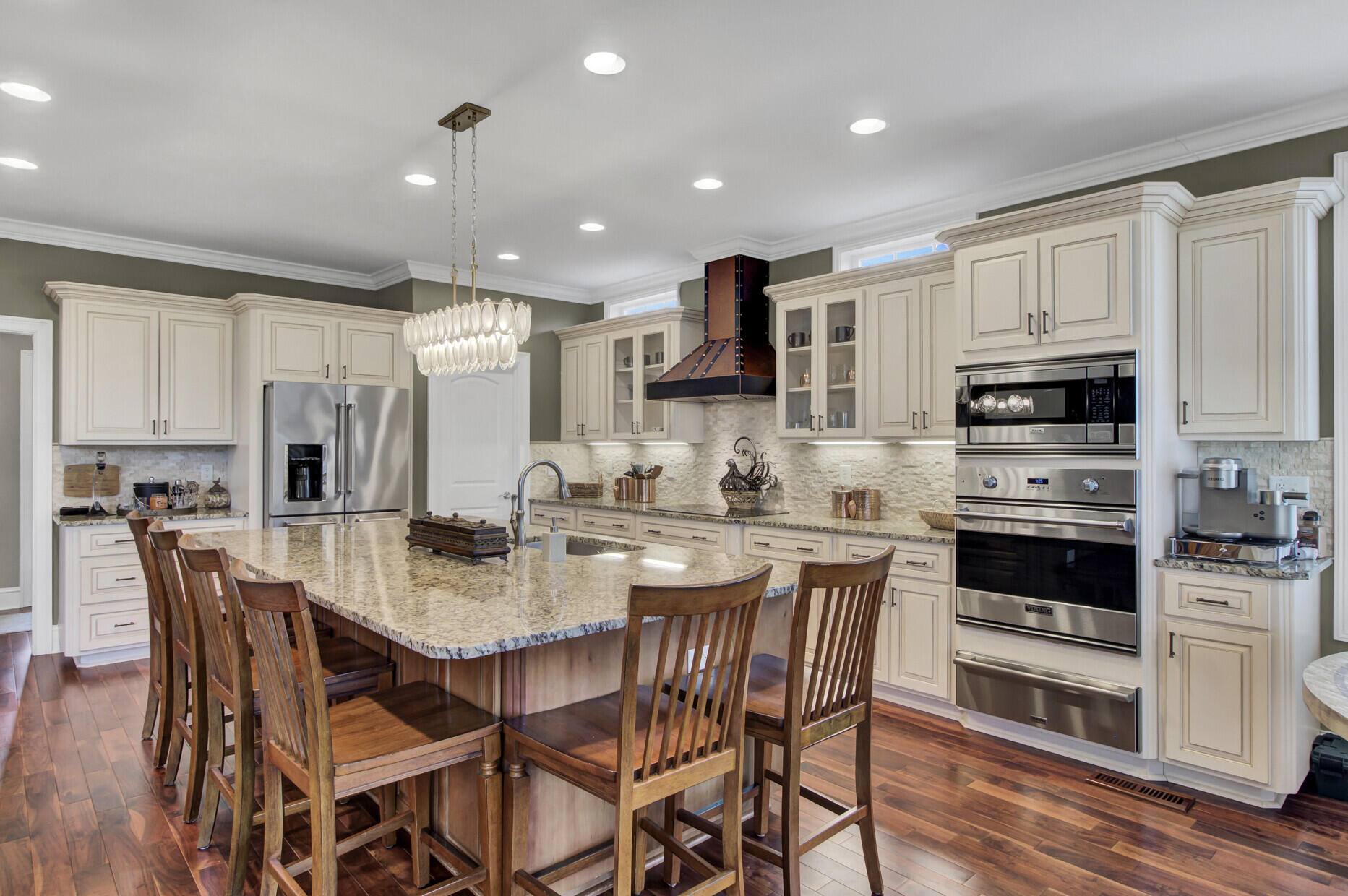 2104 Breezy Point Drive