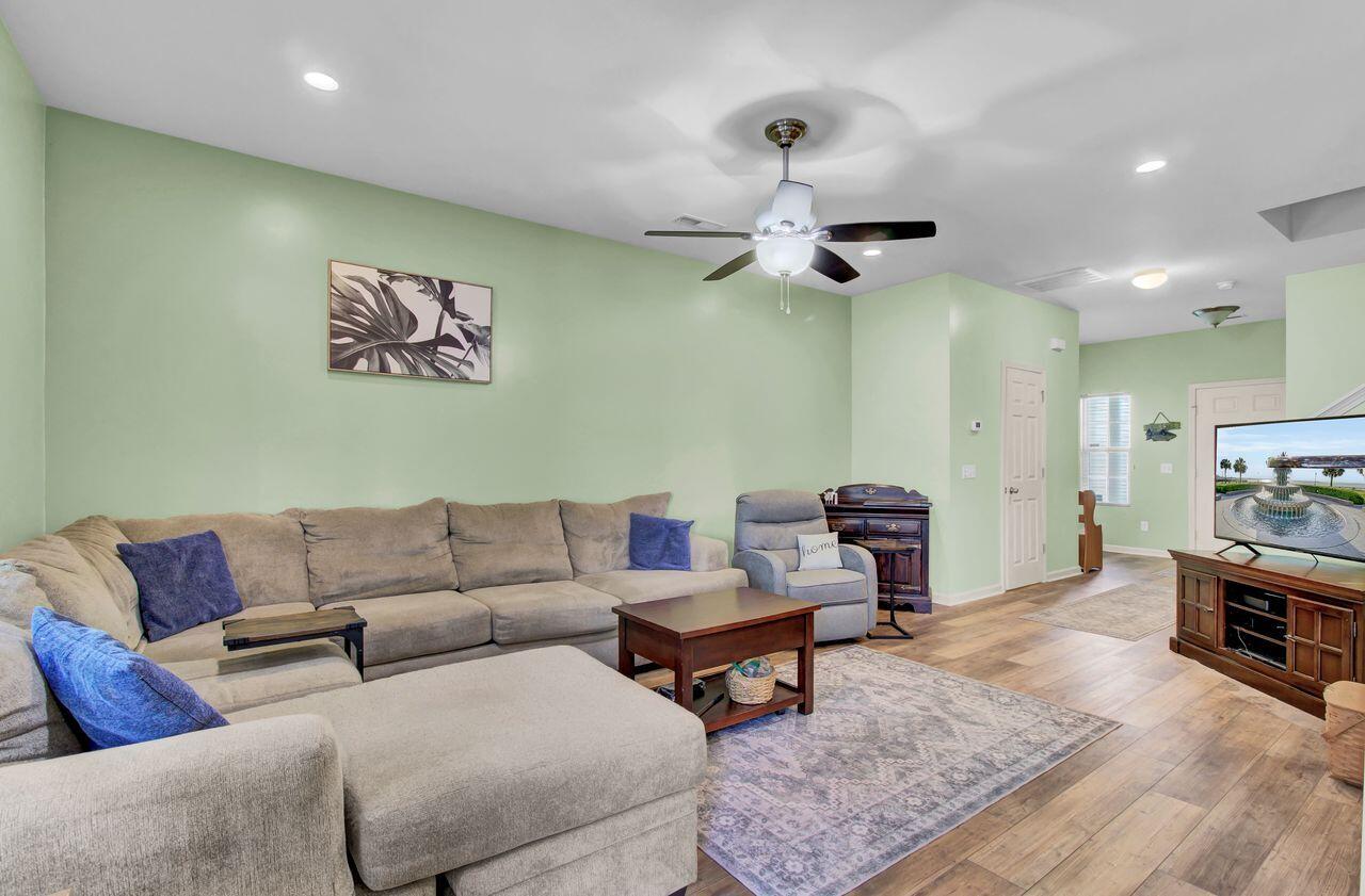 3302 Conservancy Lane