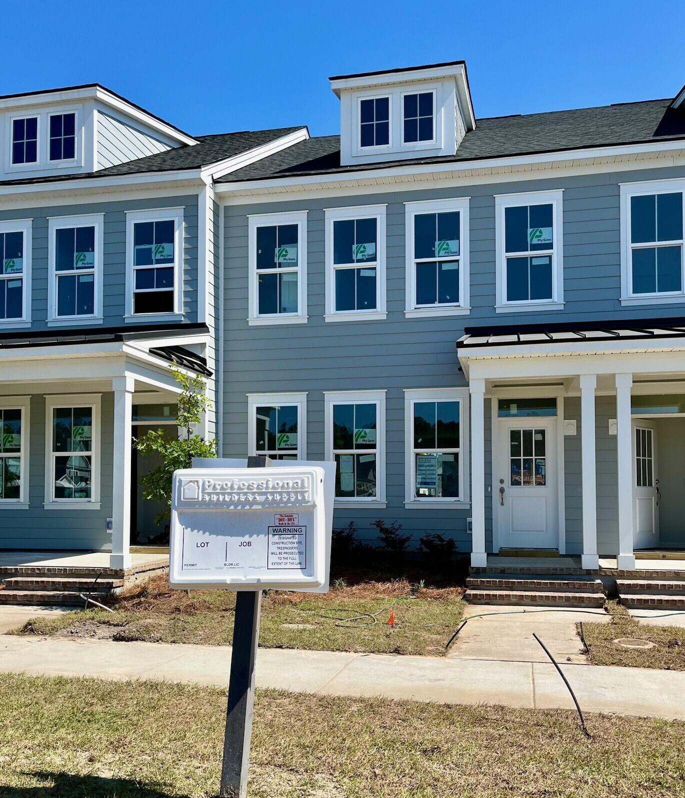 615 Southview Lane