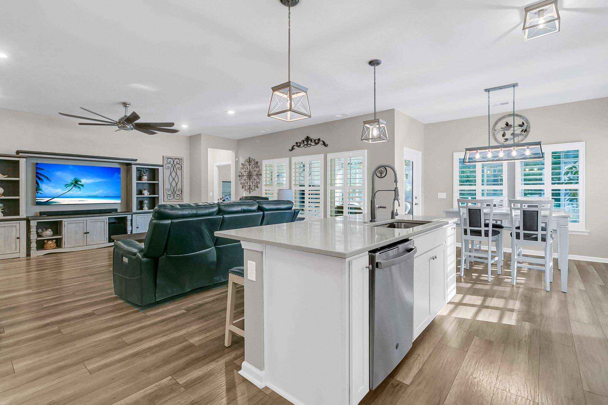 1116 Coastal Creek Court