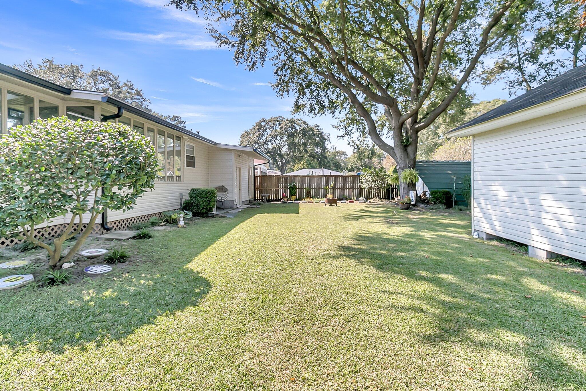 1240 Greenfield Place
