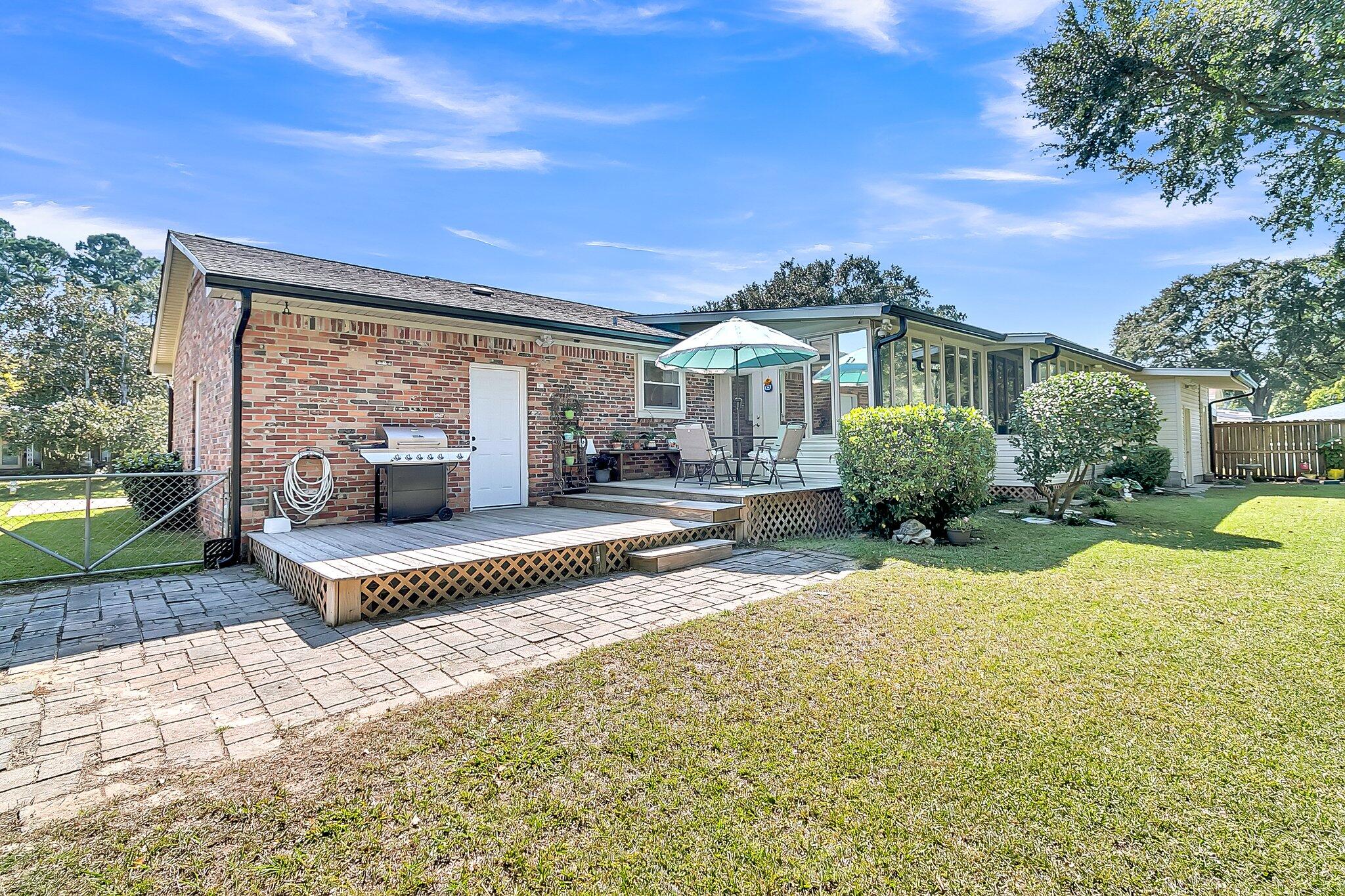 1240 Greenfield Place