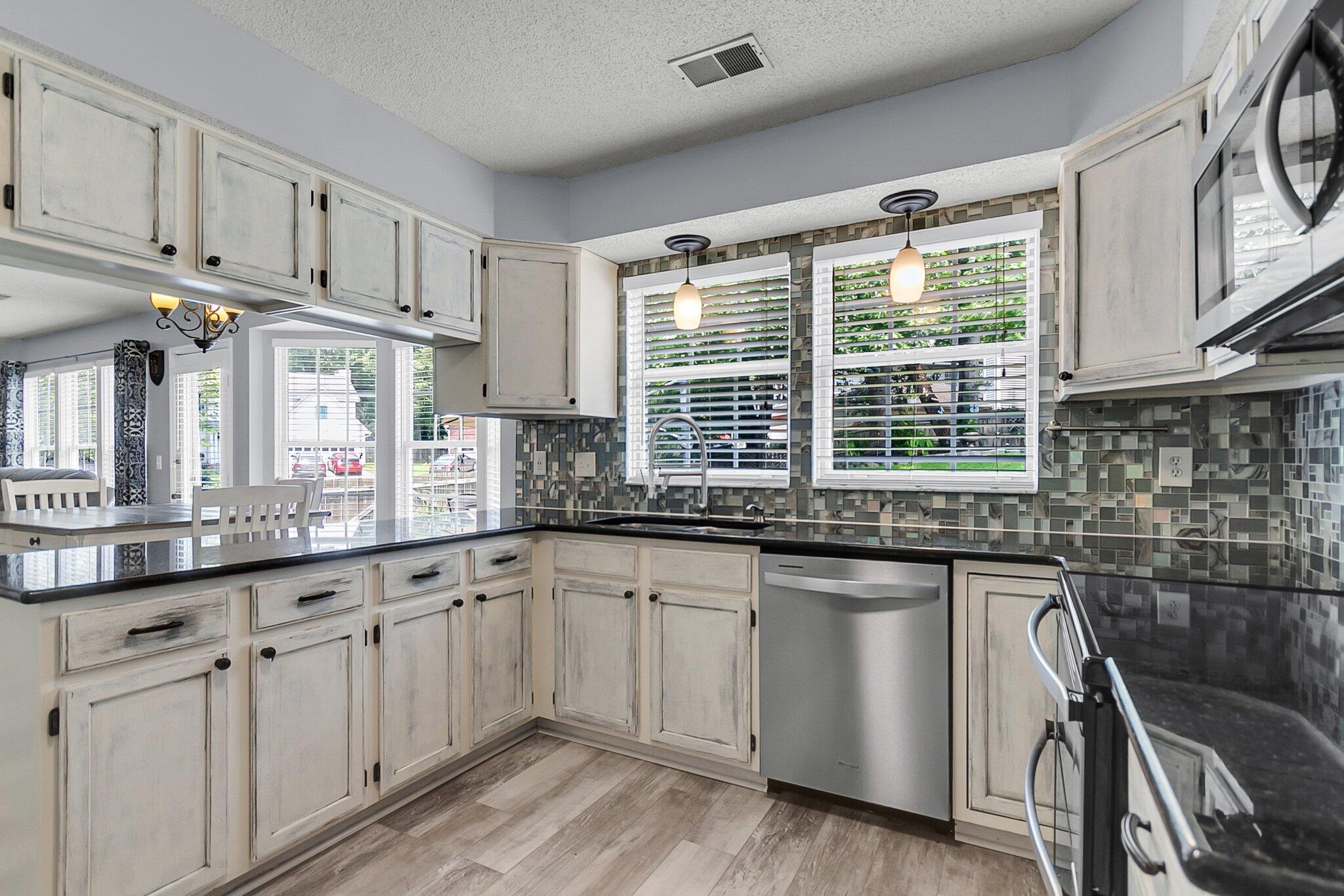 100 Conset Bay Court
