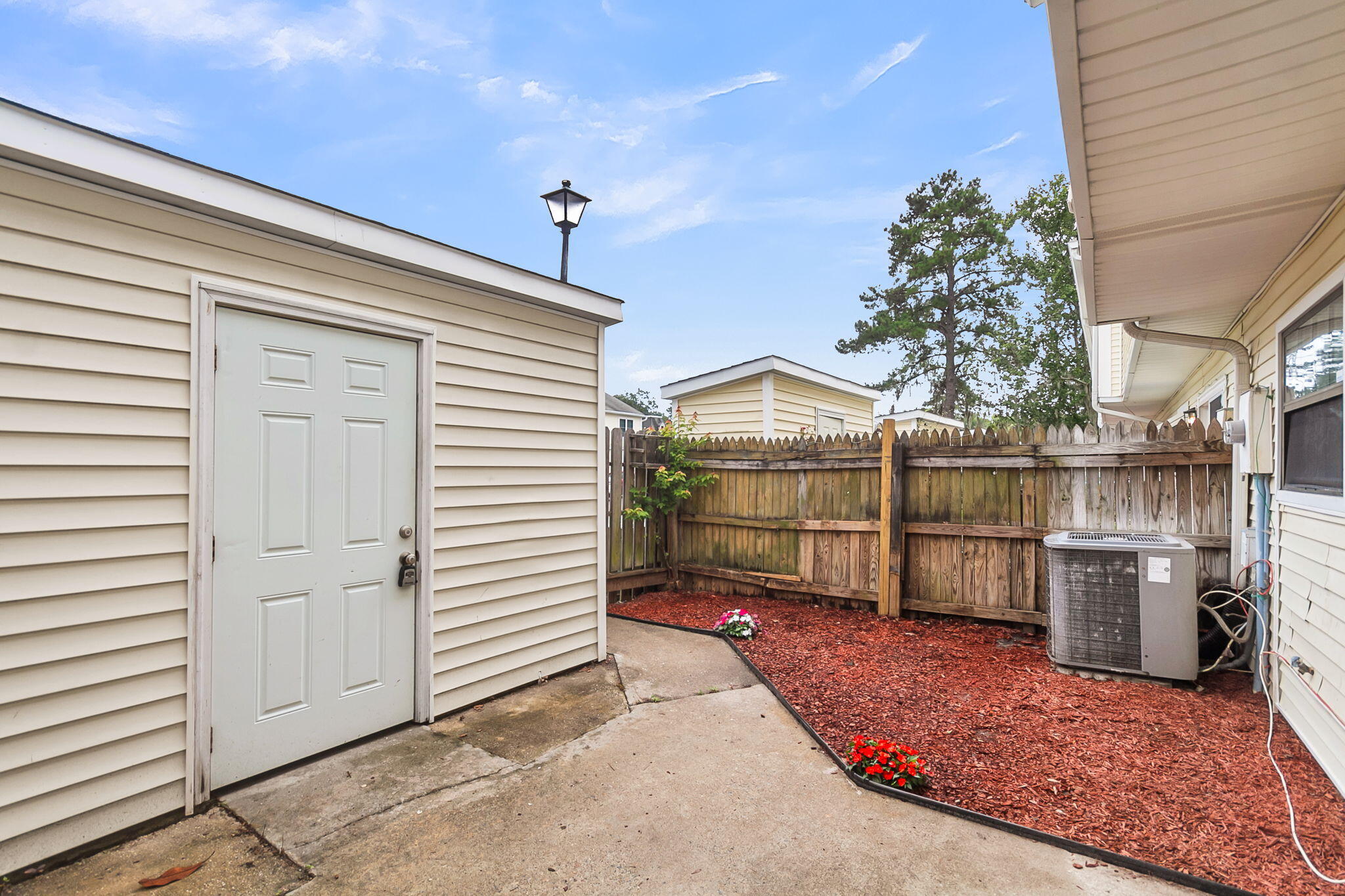 2939 Cathedral Lane