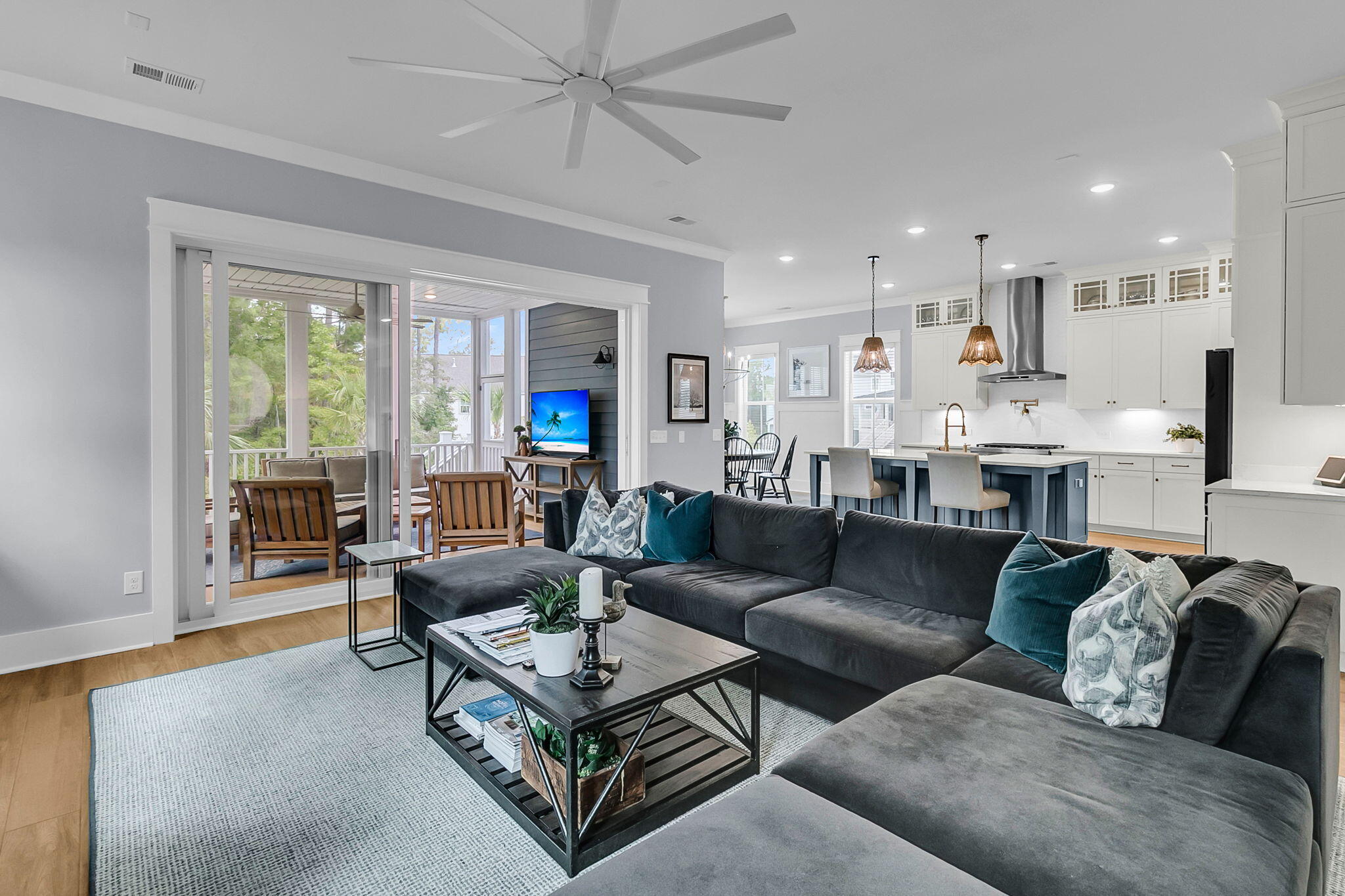 331 Blowing Fresh Drive