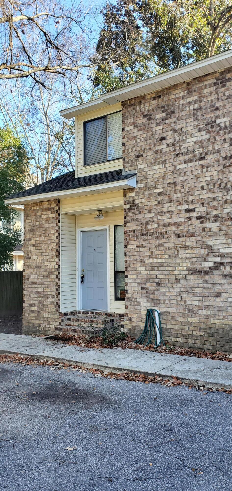 96 Ashley Hall Plantation Road