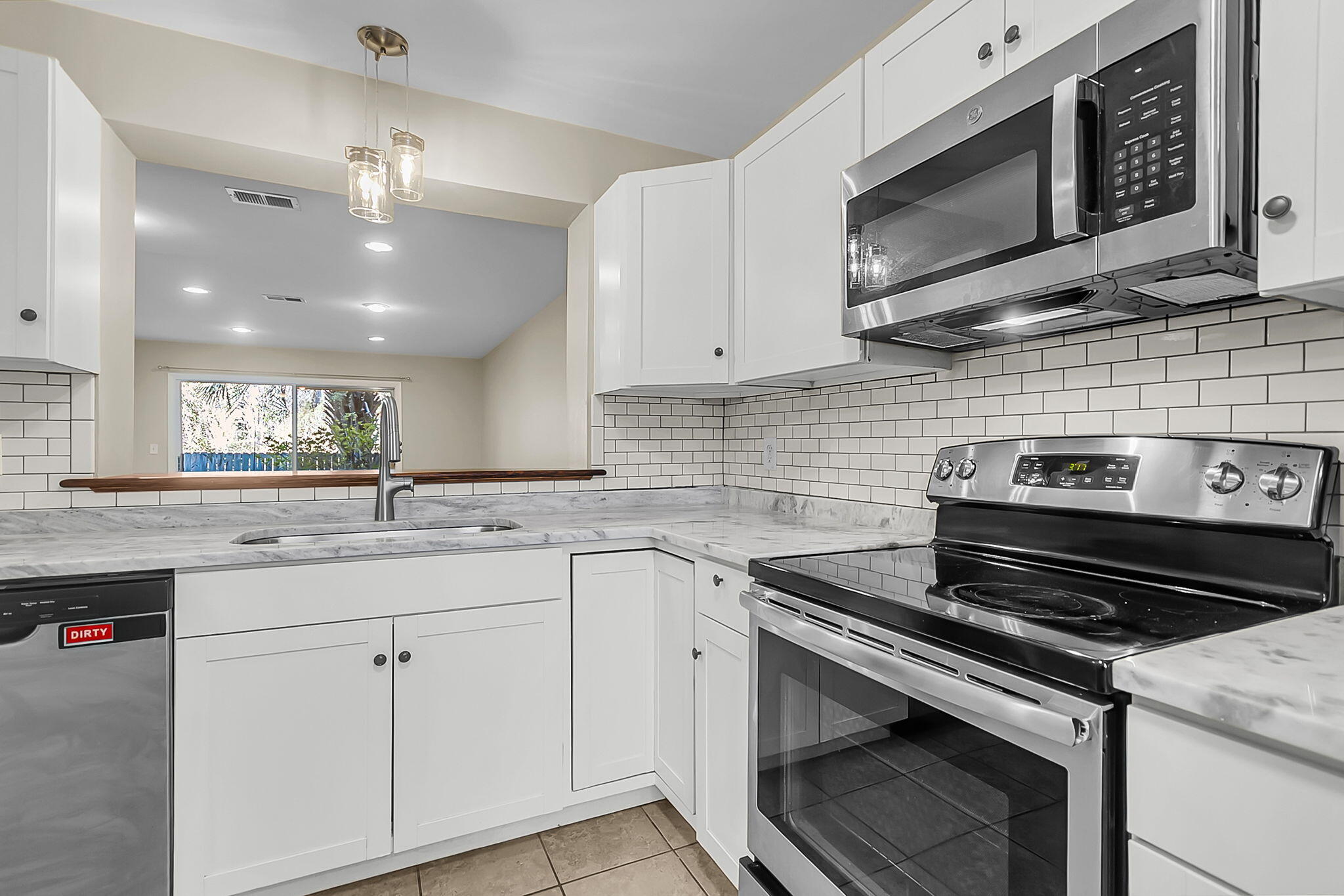 1530 Fort Johnson Road # 1c