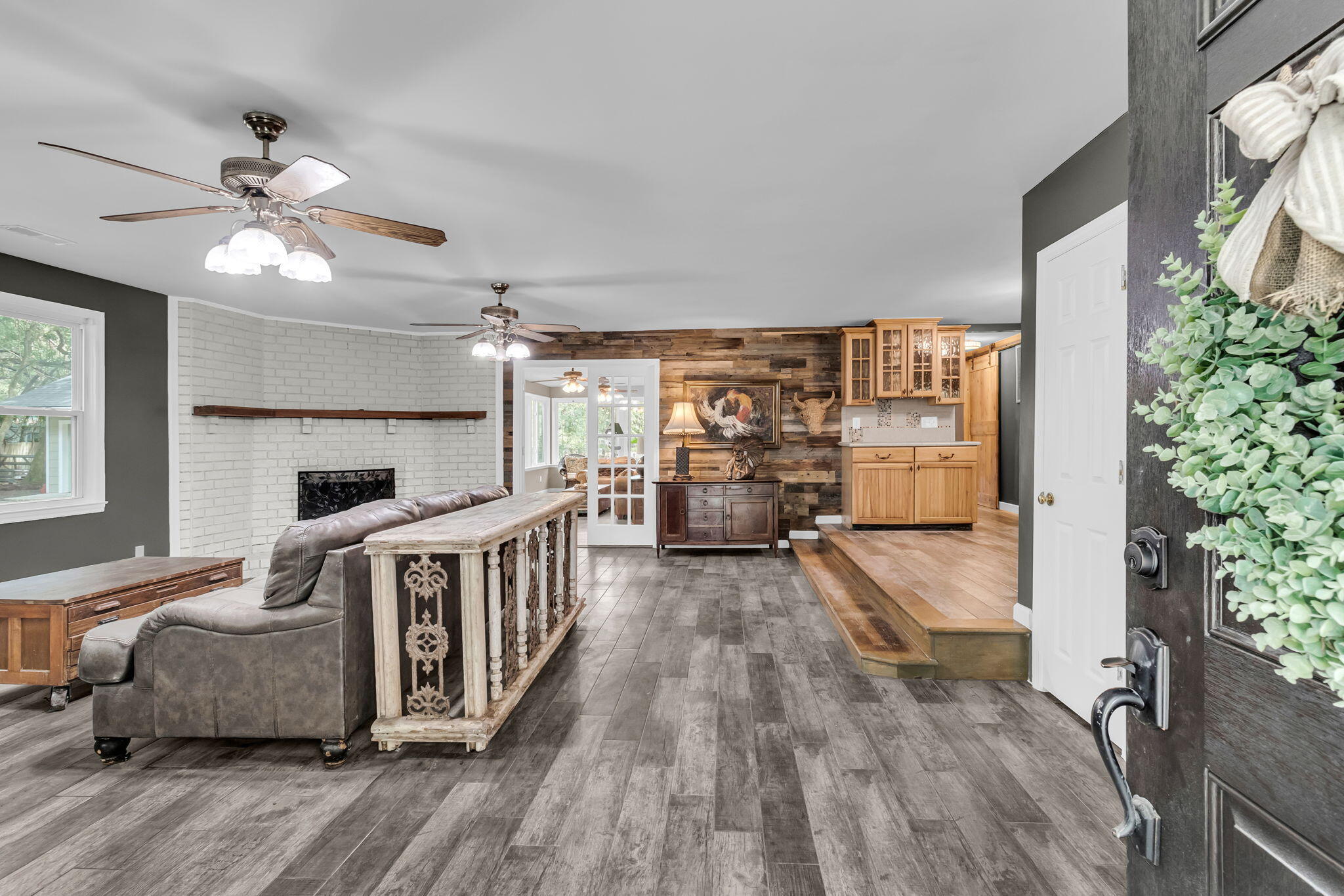 7971 Highway 162