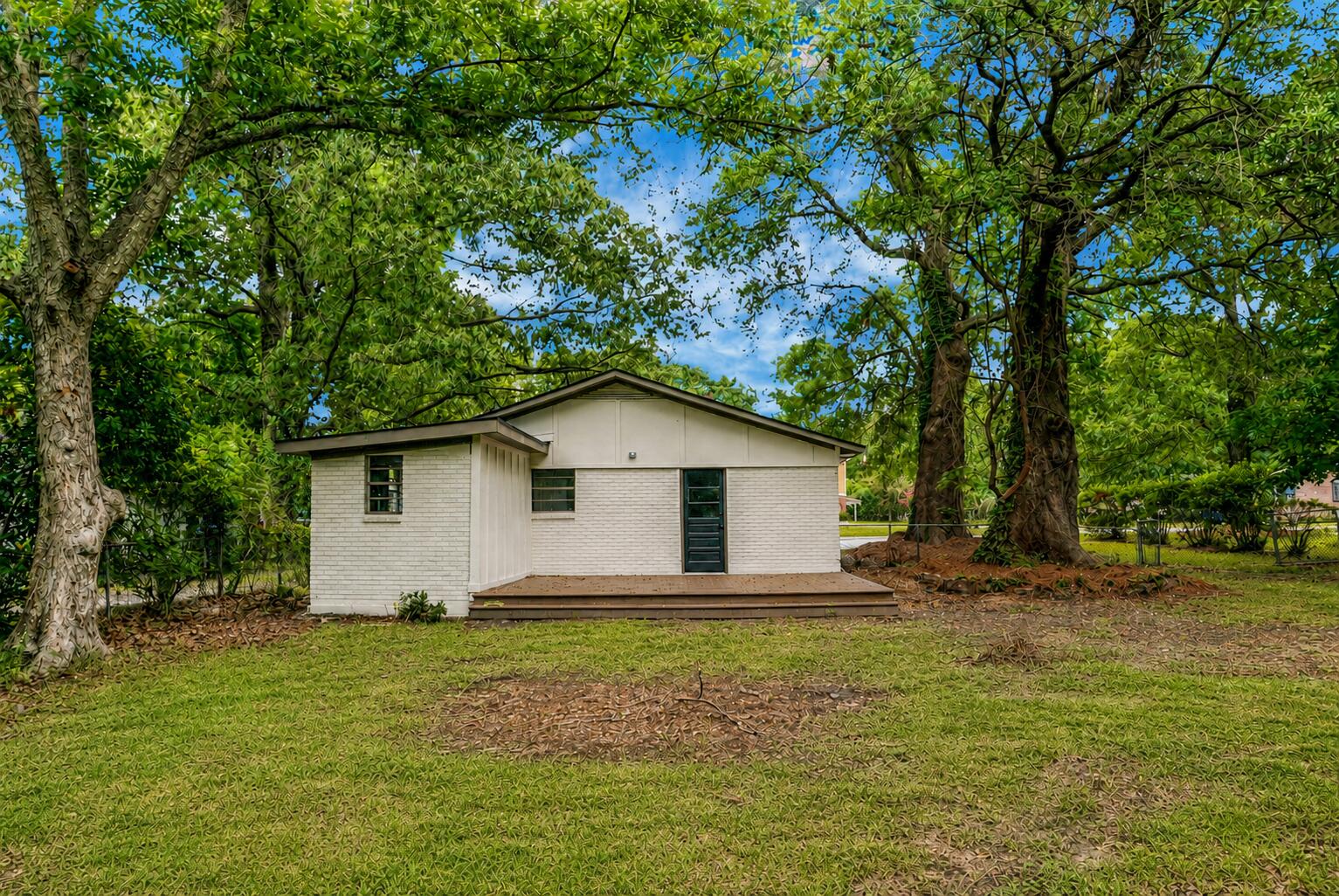 2052 Vestry Drive