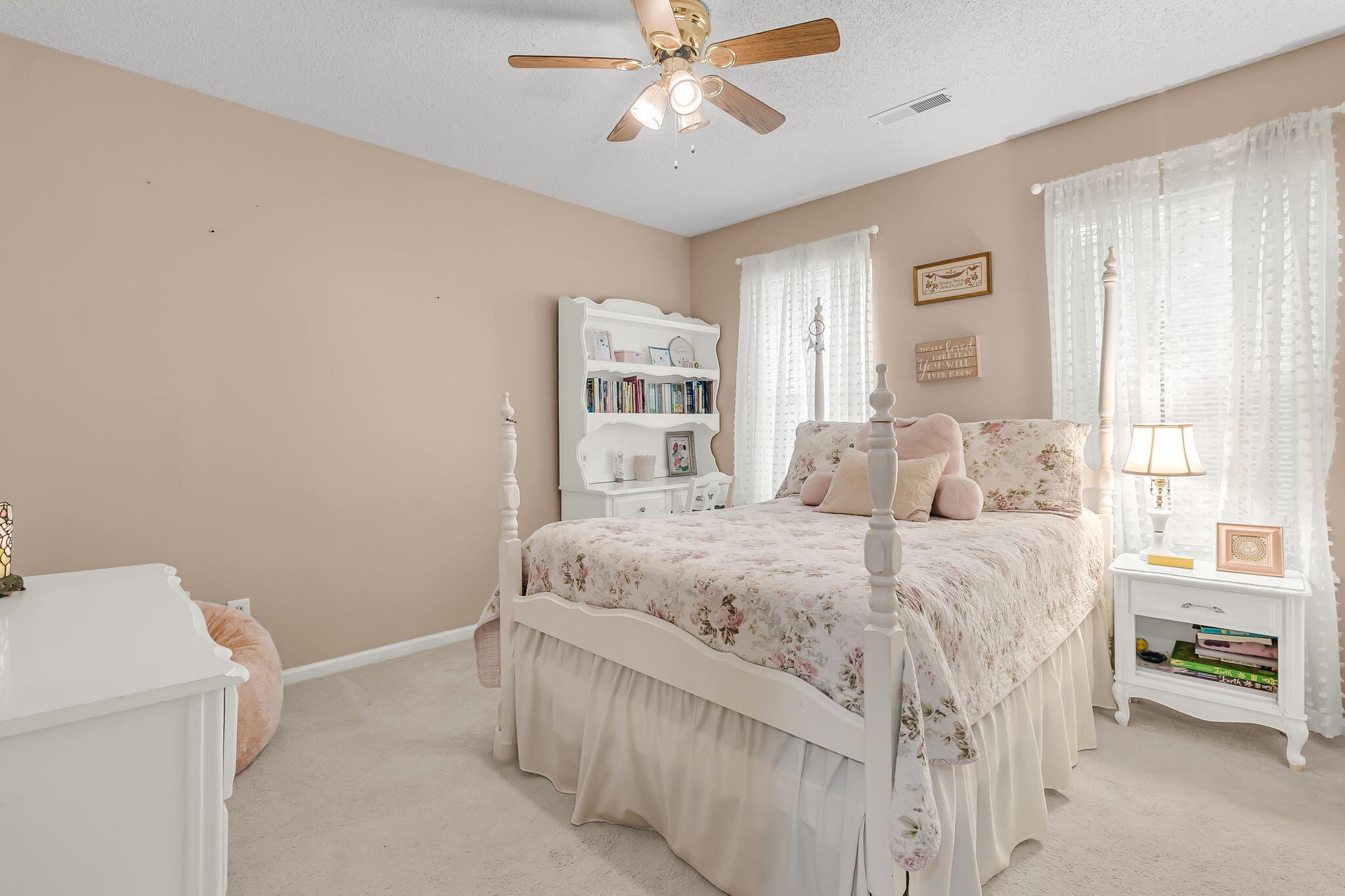 200 Wickford