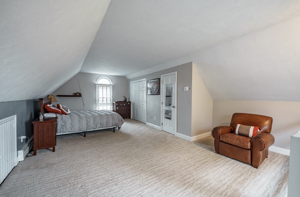 110 Kettle Hole Rd