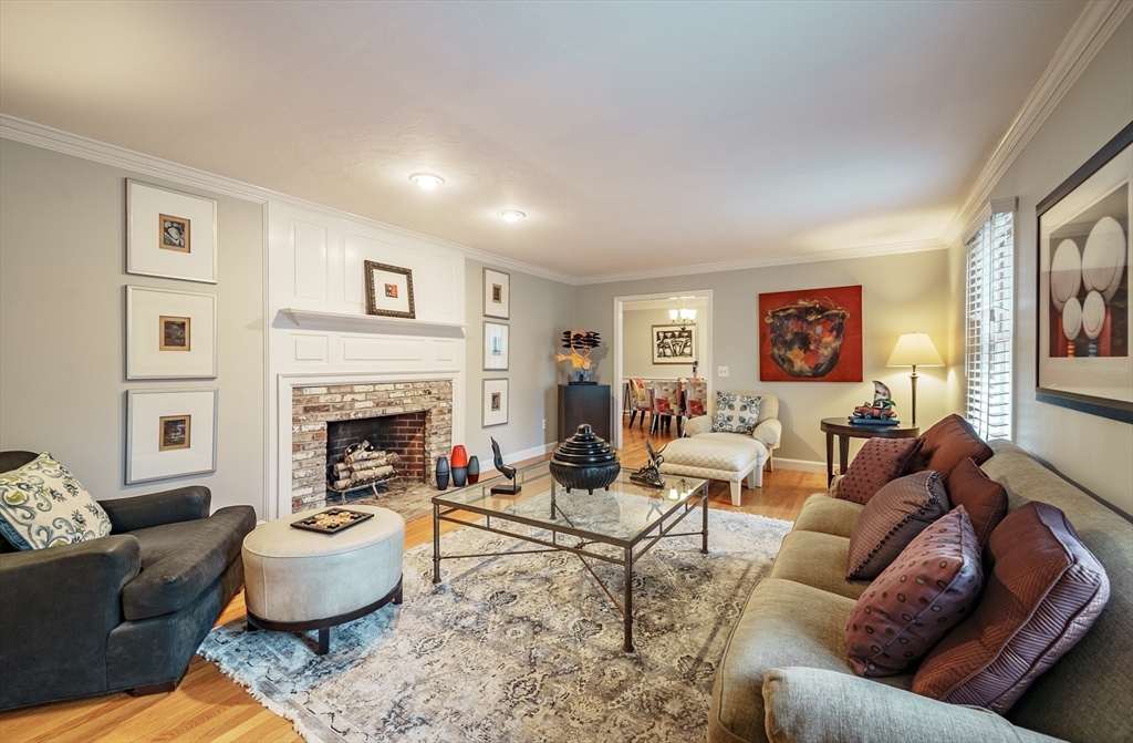 110 Kettle Hole Rd