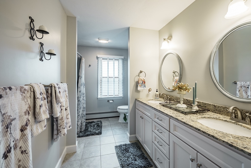 110 Kettle Hole Rd