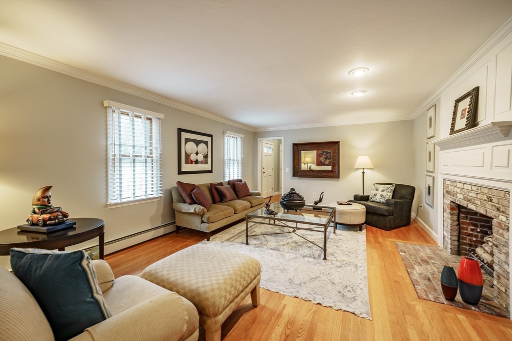 110 Kettle Hole Rd