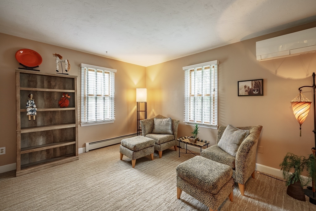 110 Kettle Hole Rd